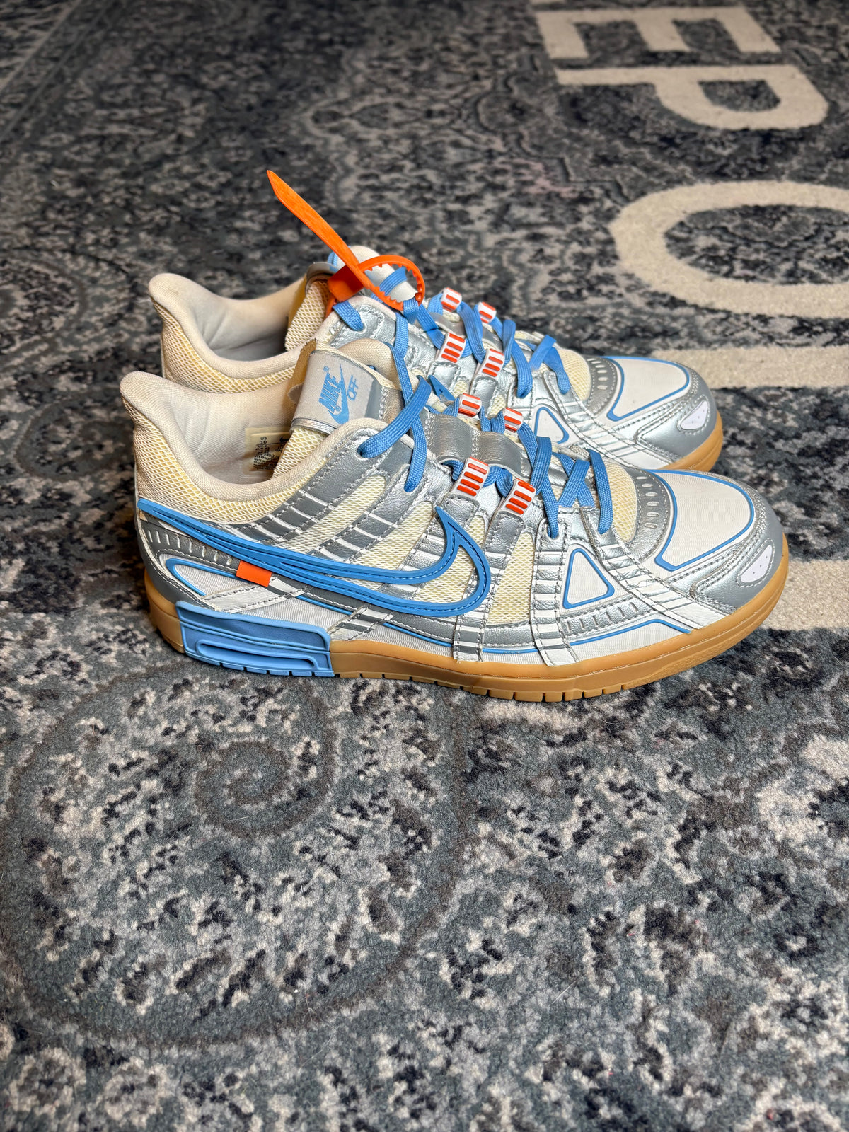 Nike Air Rubber Dunk “Off-White Unc” Clean Nb Size 10