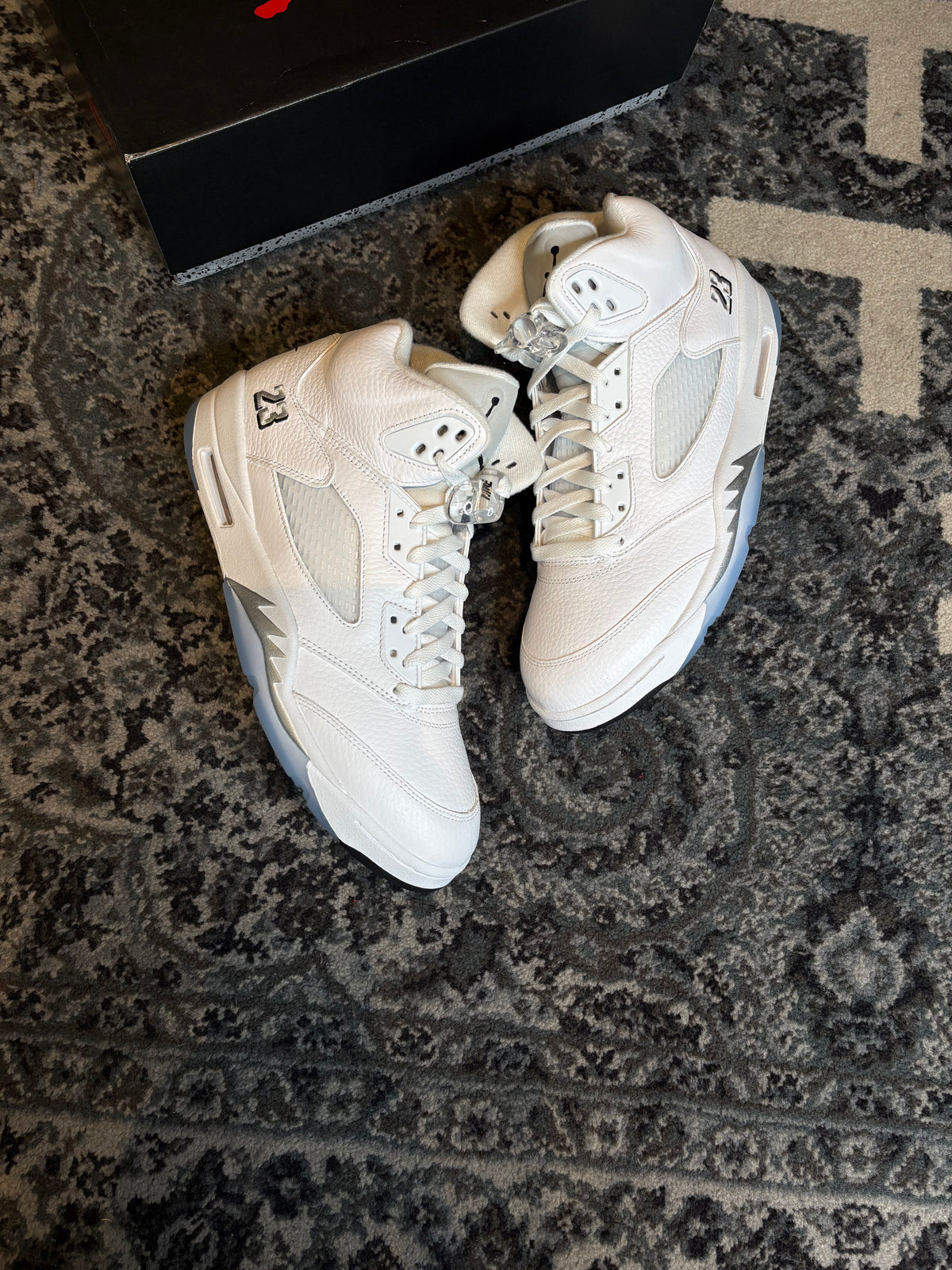 Jordan 5 Retro “White Metallic” Clean Og Size 11.5