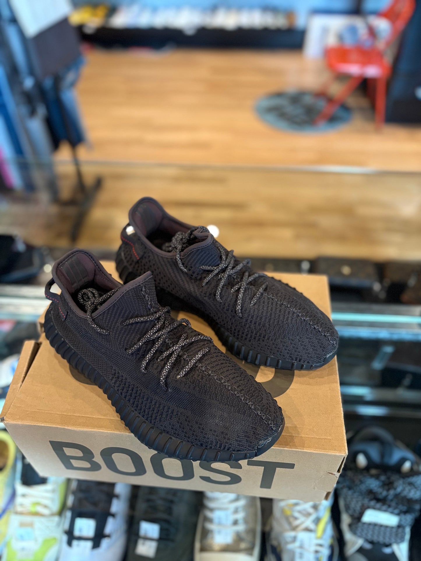 Yeezy 350 Boost Black Clean OG Size 11.5