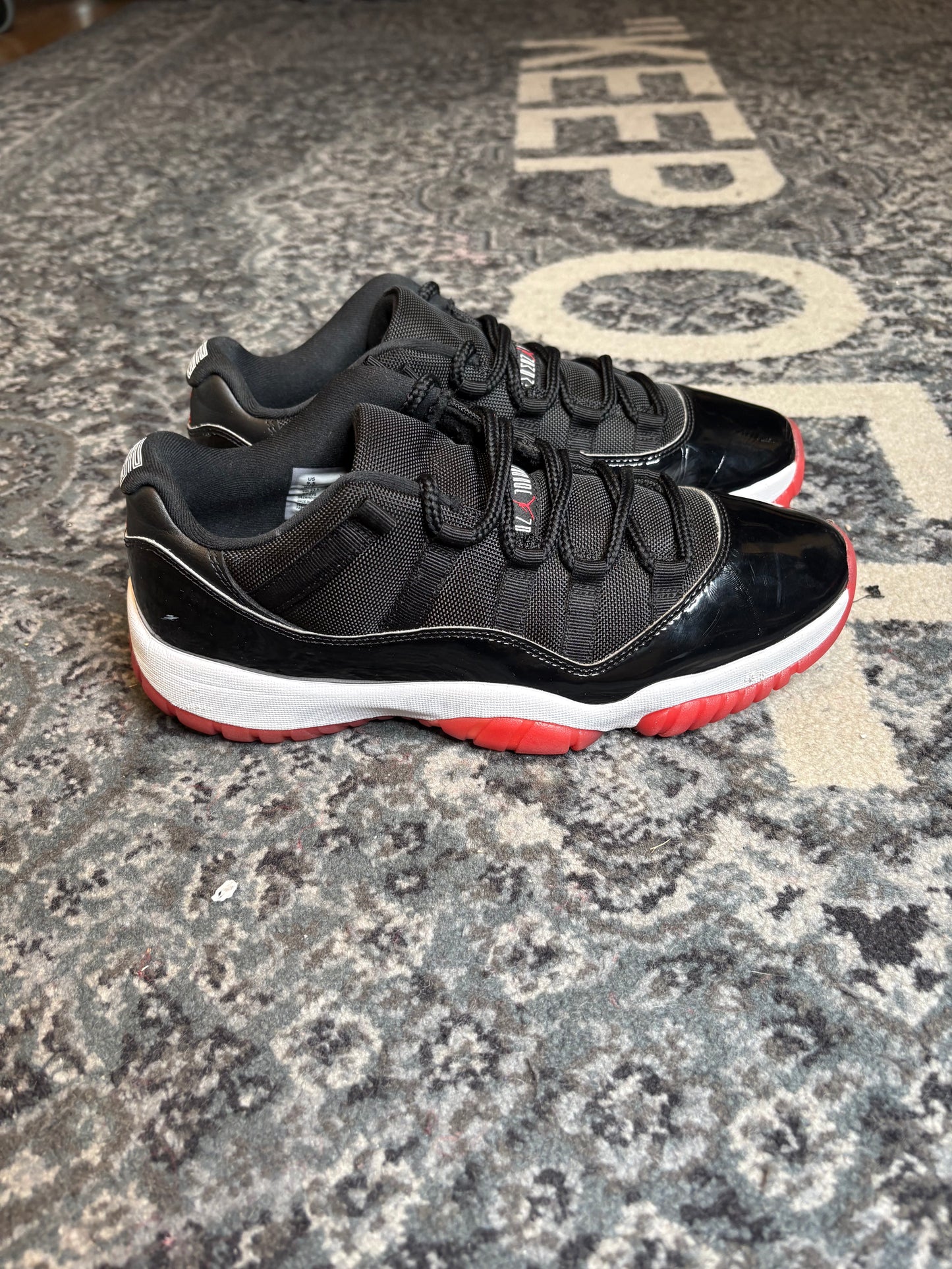 Jordan 11 Retro Low “Bred” Clean Nb Size 8.5