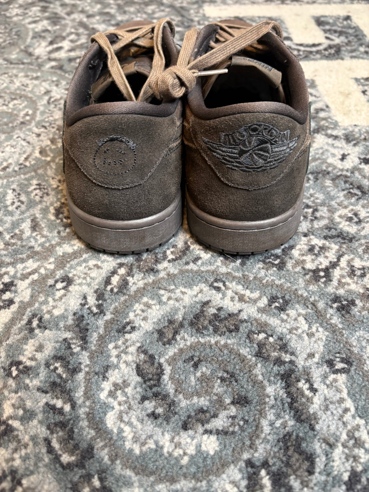 Jordan 1 Retro Low “Travis Scott Velvet” Clean Nb Size 13