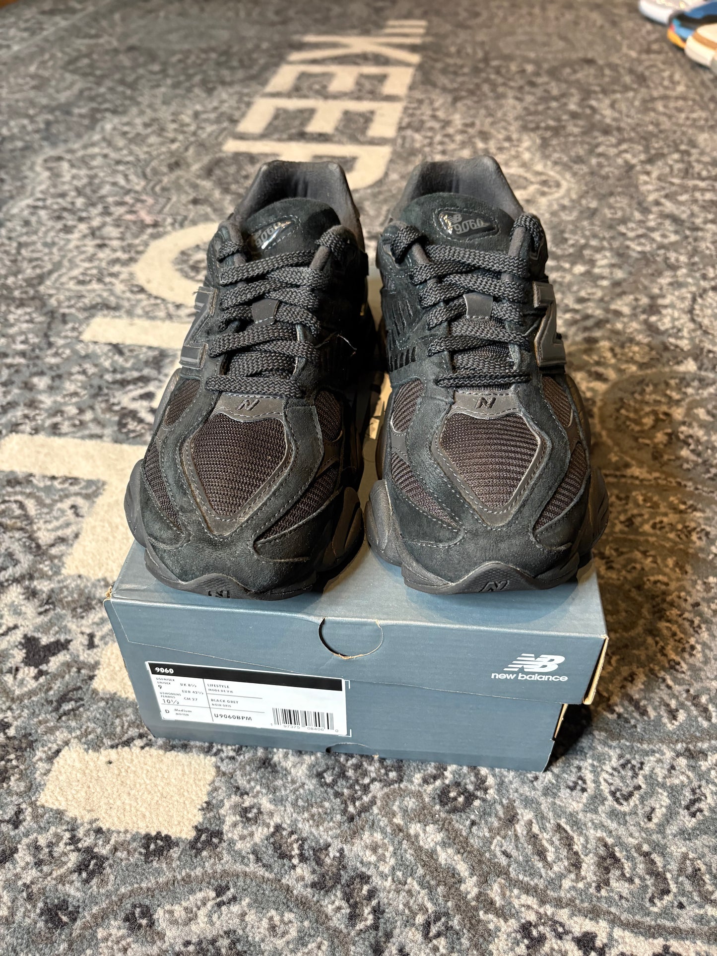 New Balance 9060 “Triple Black” CLEAN OG SIZE 9