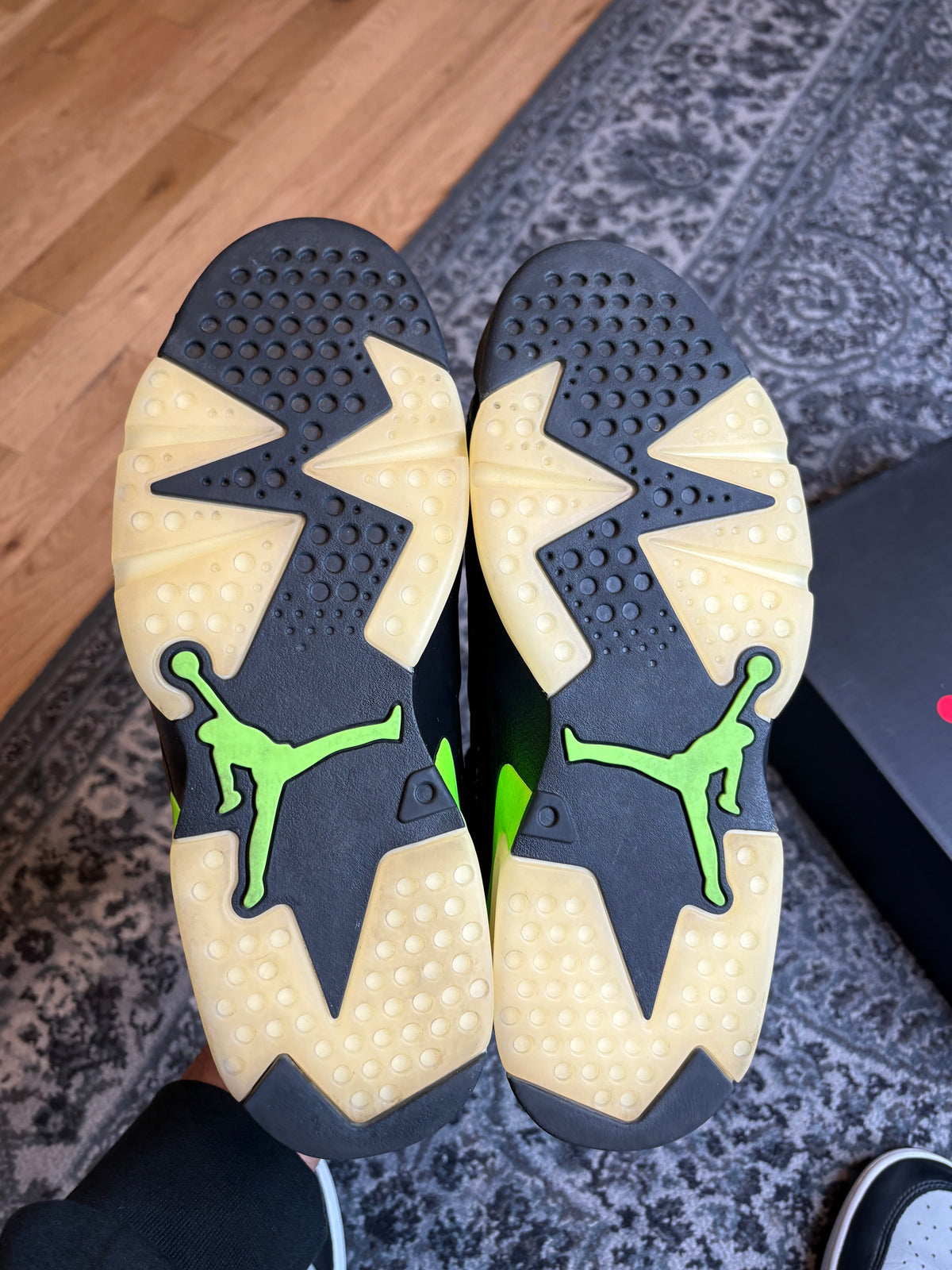 Jordan 6 Retro “Electric Green” Clean Og Size 10