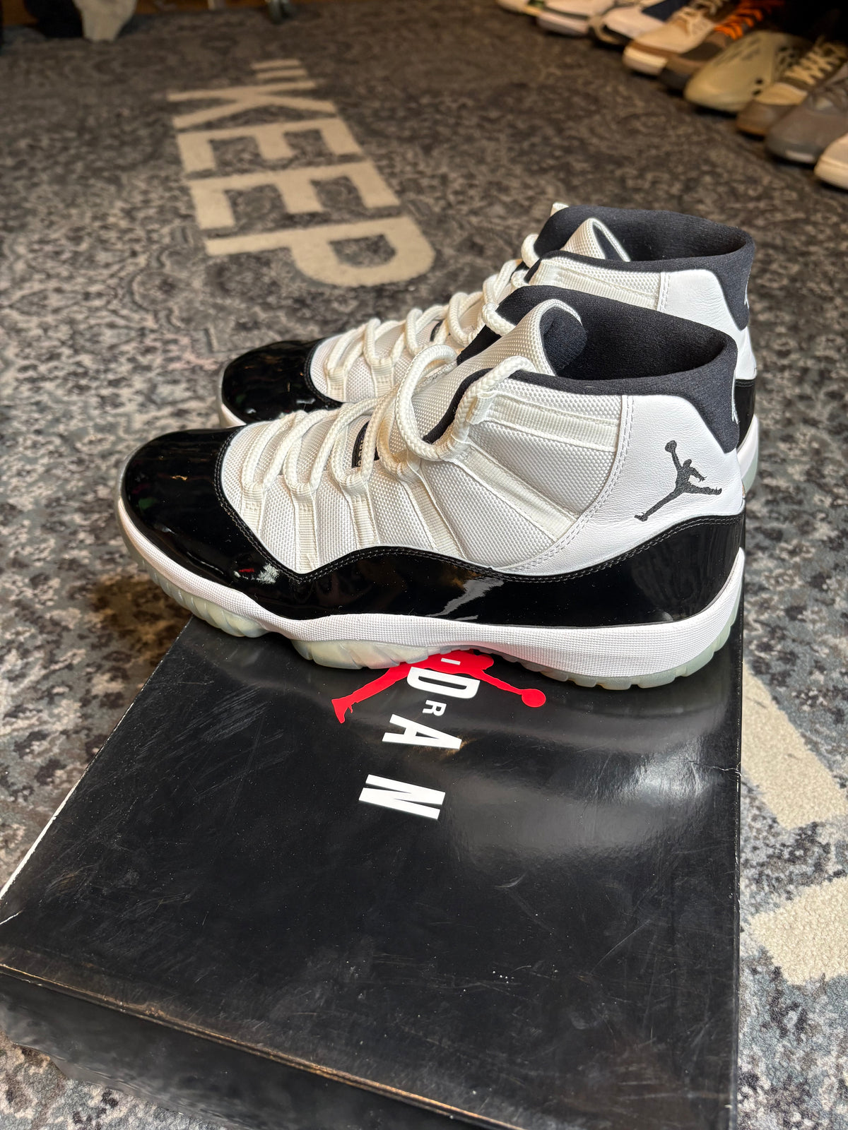 Jordan 11 Retro “Concord” Clean Og Size 10.5