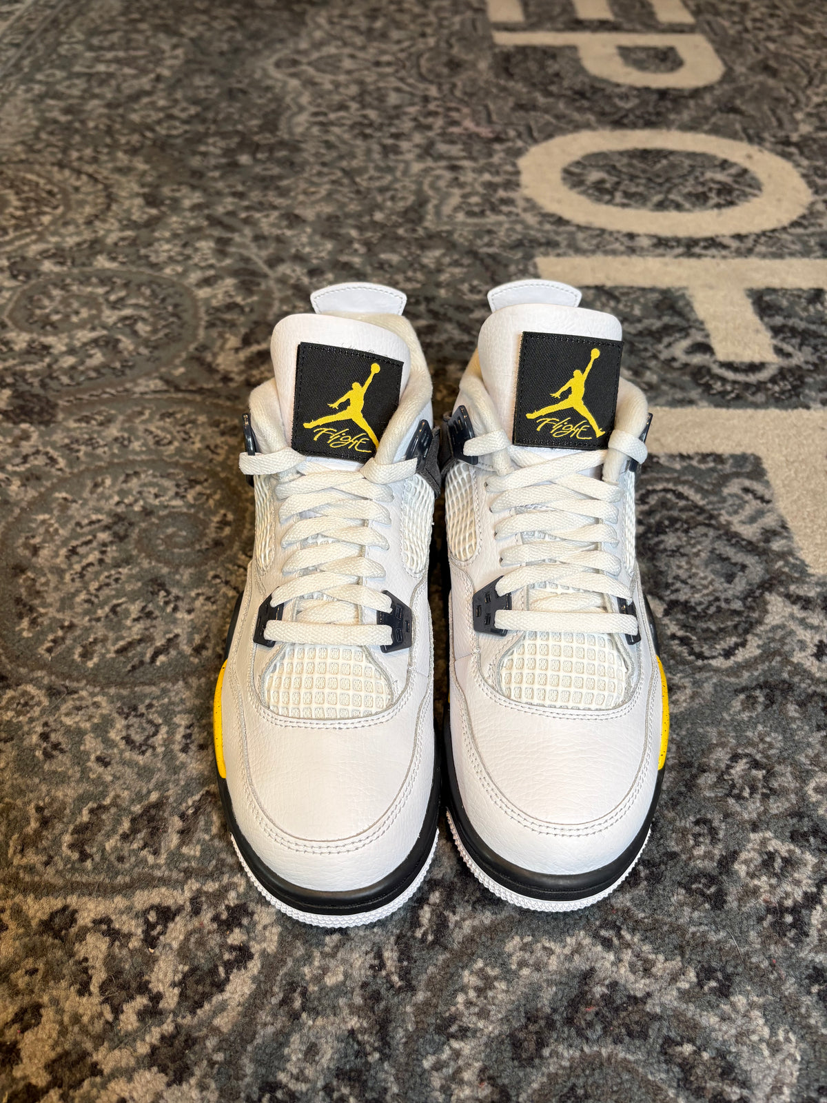 Jordan 4 Retro “Tour Yellow” Clean Nb Size 6Y