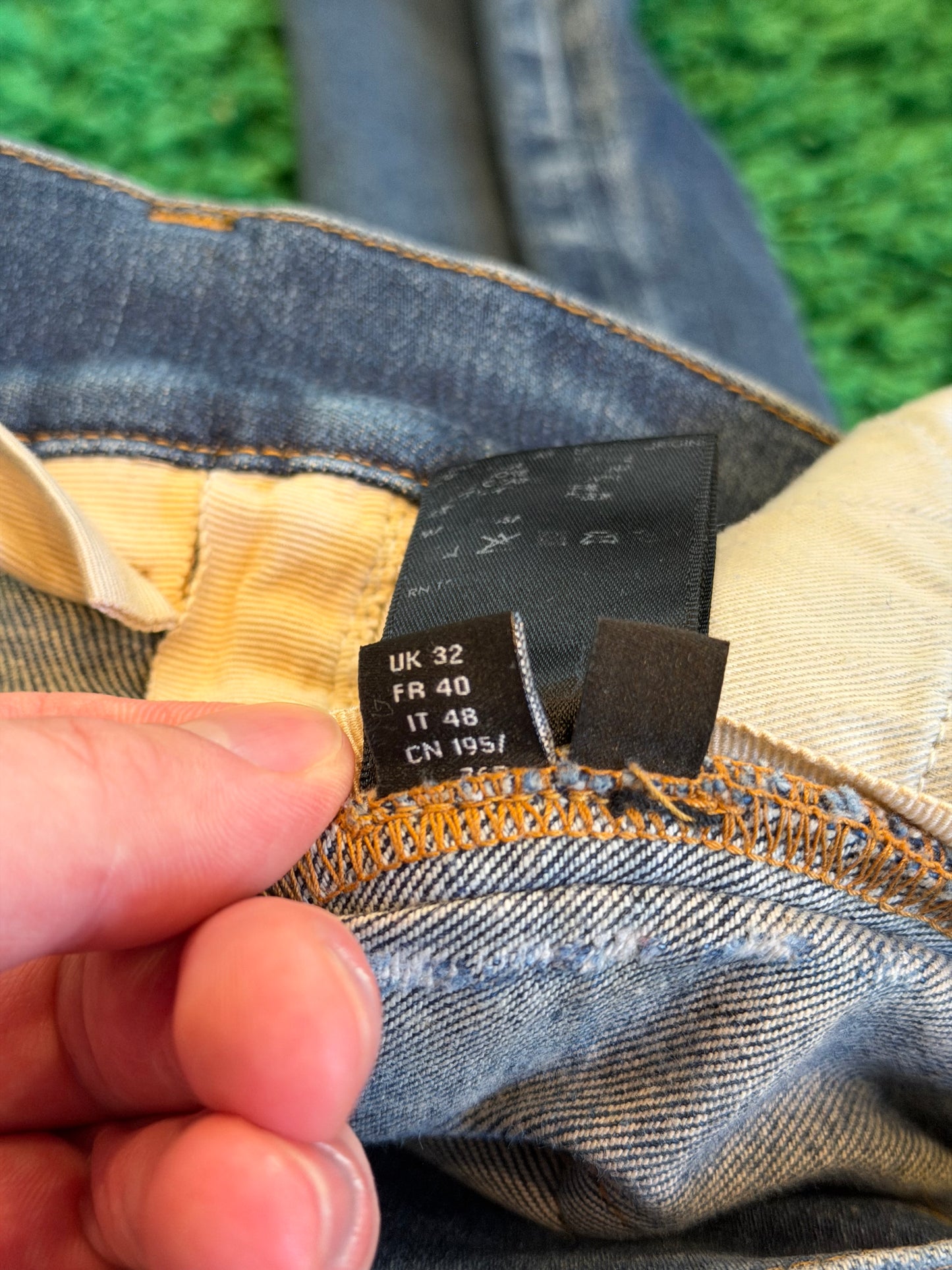 Amiri Jeans Distressed Black Patches Size 32