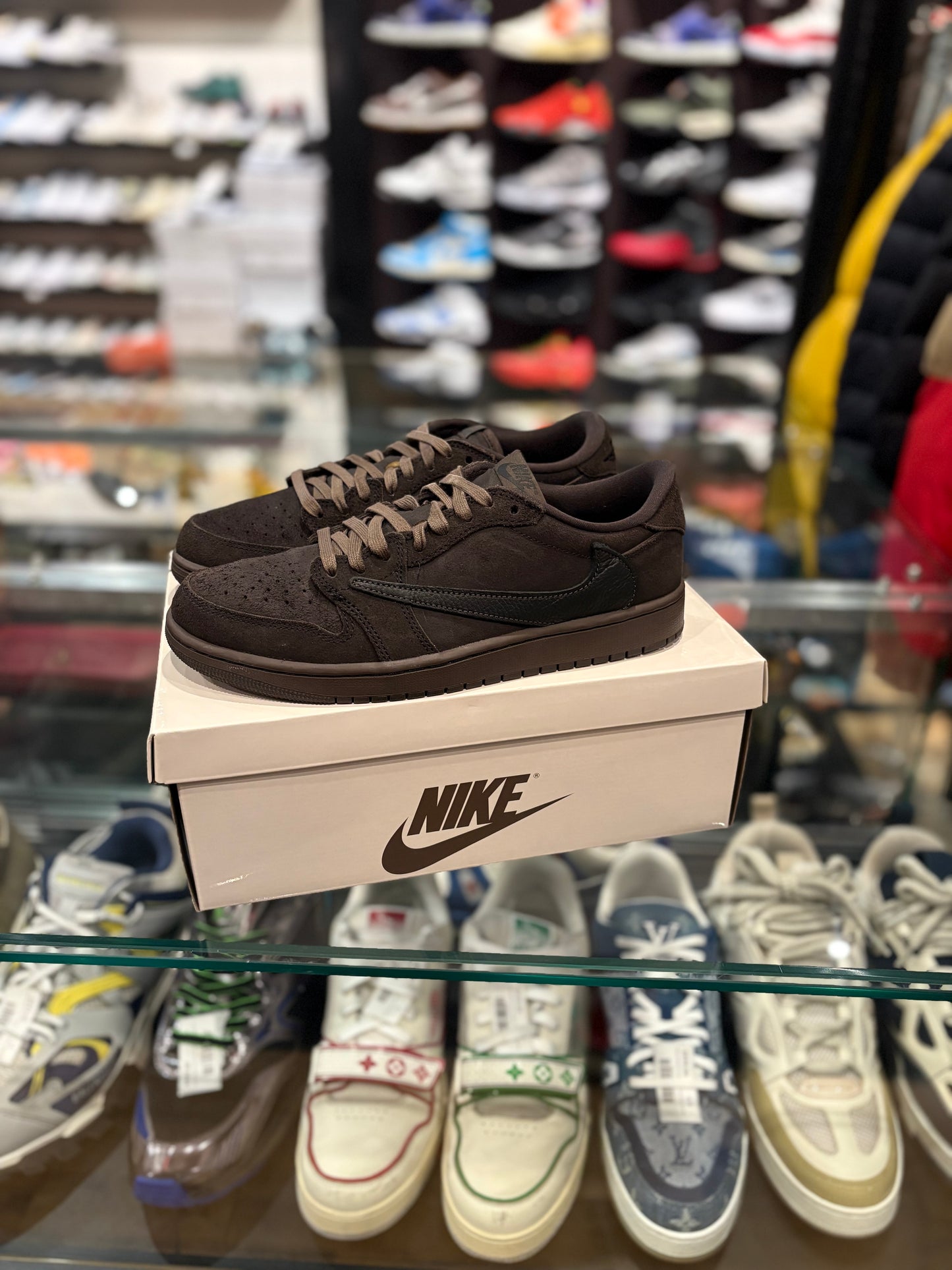 Jordan 1 Travis ‘Velvet Brown’ Clean Used og all