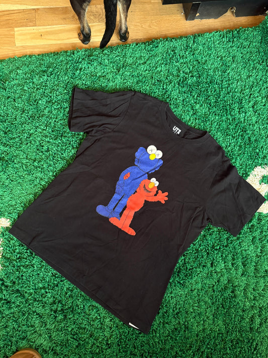 Uniqlo Sesame Street Tee Size Large