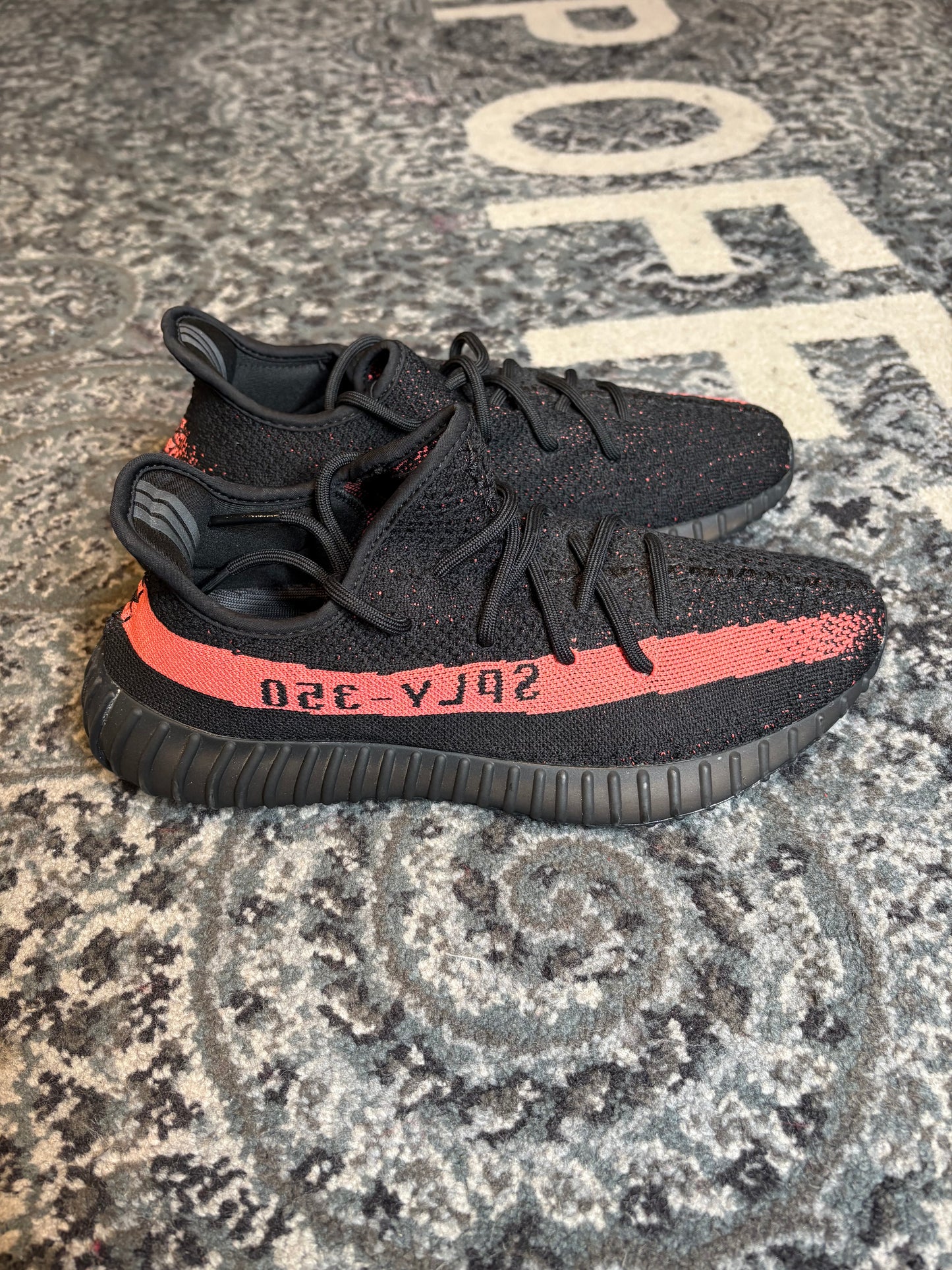 Yeezy Boost 350 V2 “Core Black Red” Clean Nb Size 10