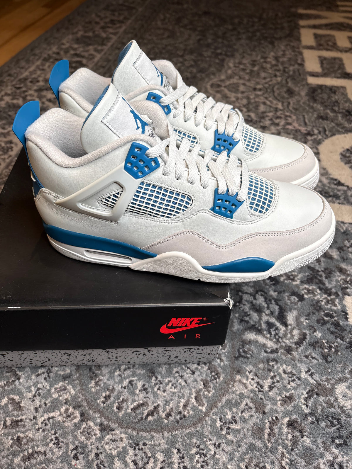Jordan 4 Retro “Military Blue” Clean Og Size 10.5