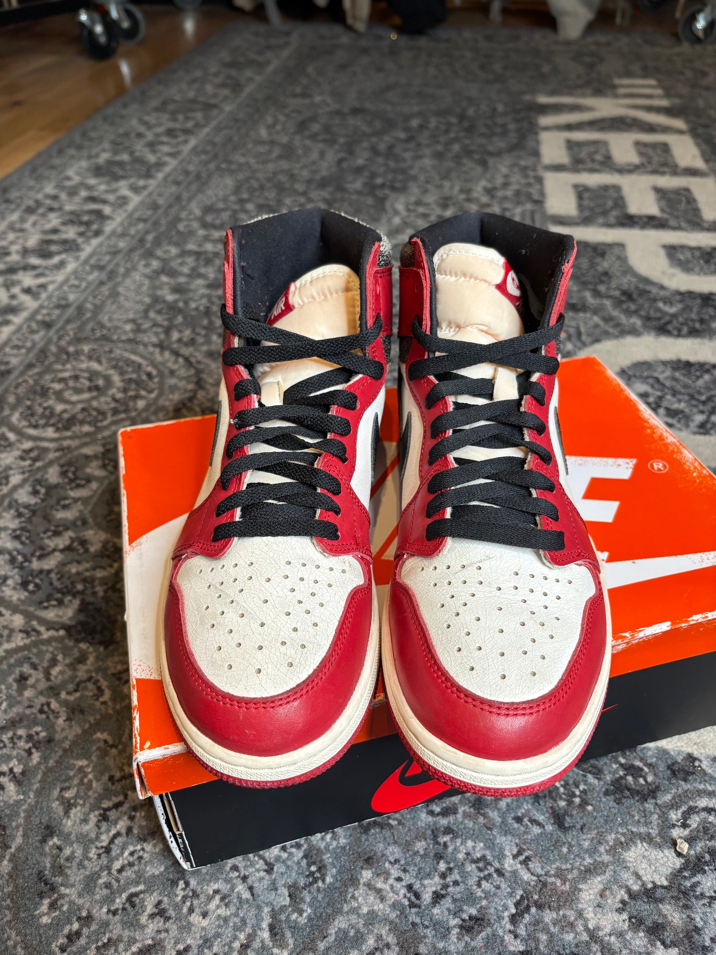 Jordan 1 Retro “Lost and Found” Clean Og Size 9.5