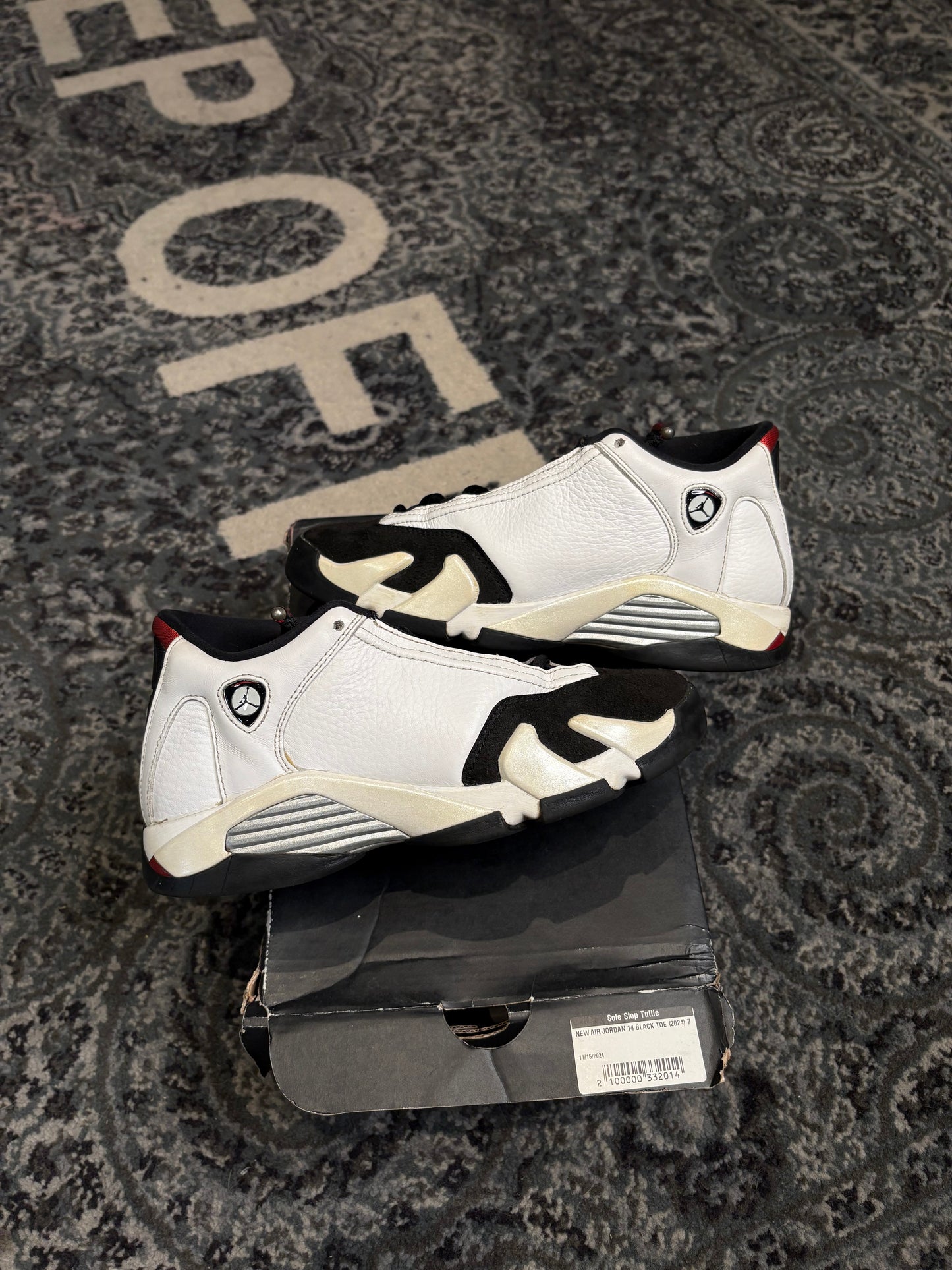 Jordan 14 Retro Black Toe PO Size 7y