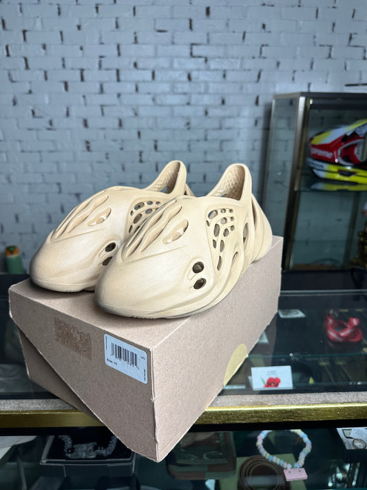 Foam runner sand size 10 PO OG