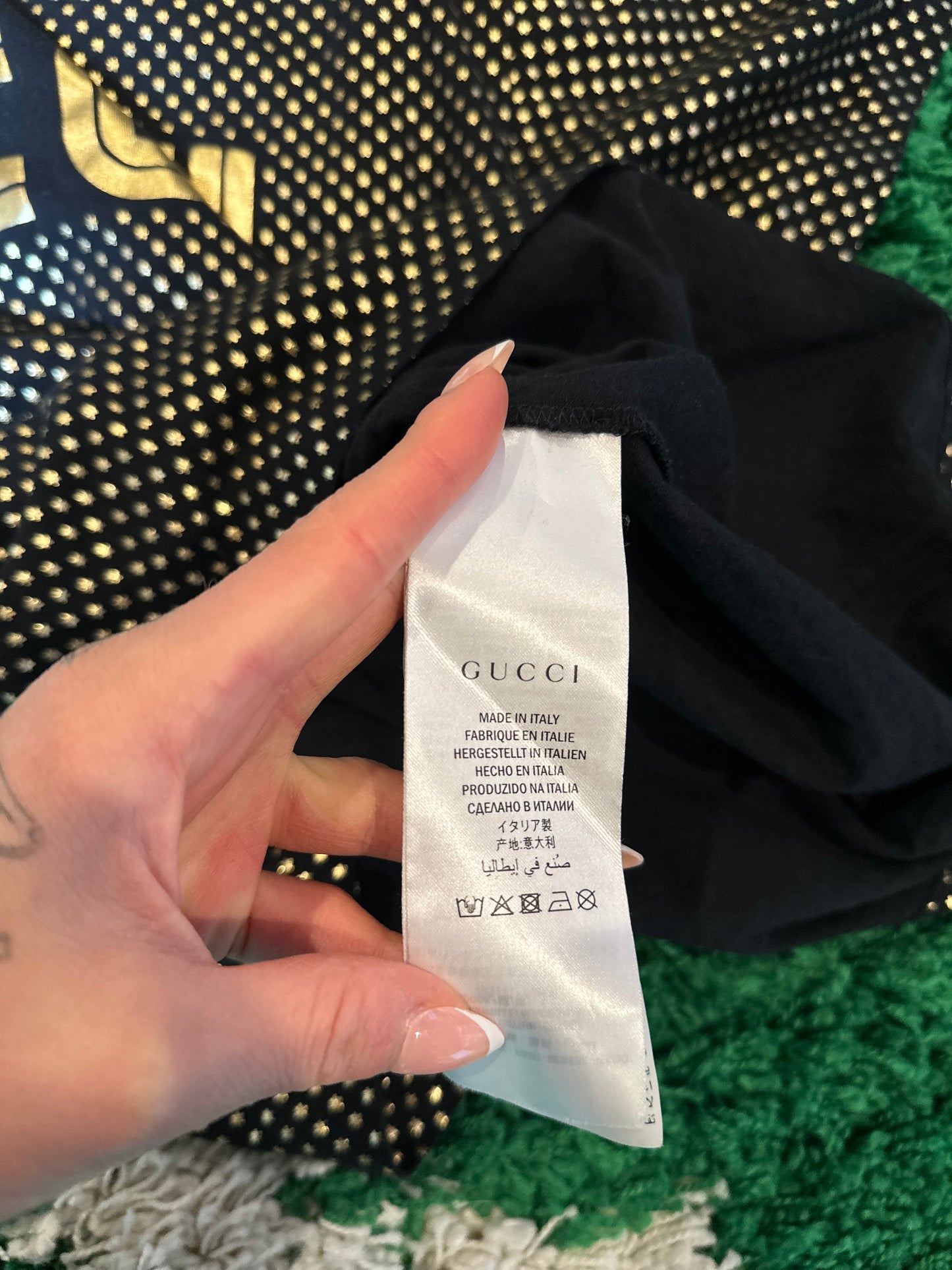 Gucci Tee Black Gold Logo Size Medium