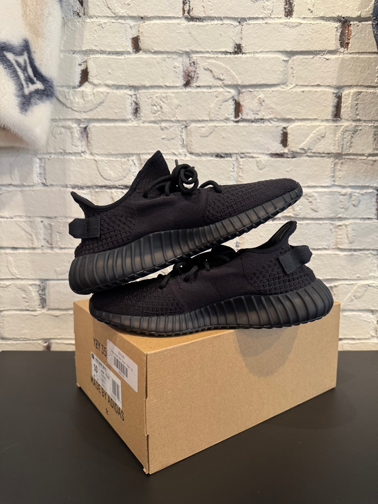 Yeezy 350 ‘Onyx’ Clean OG Size 10