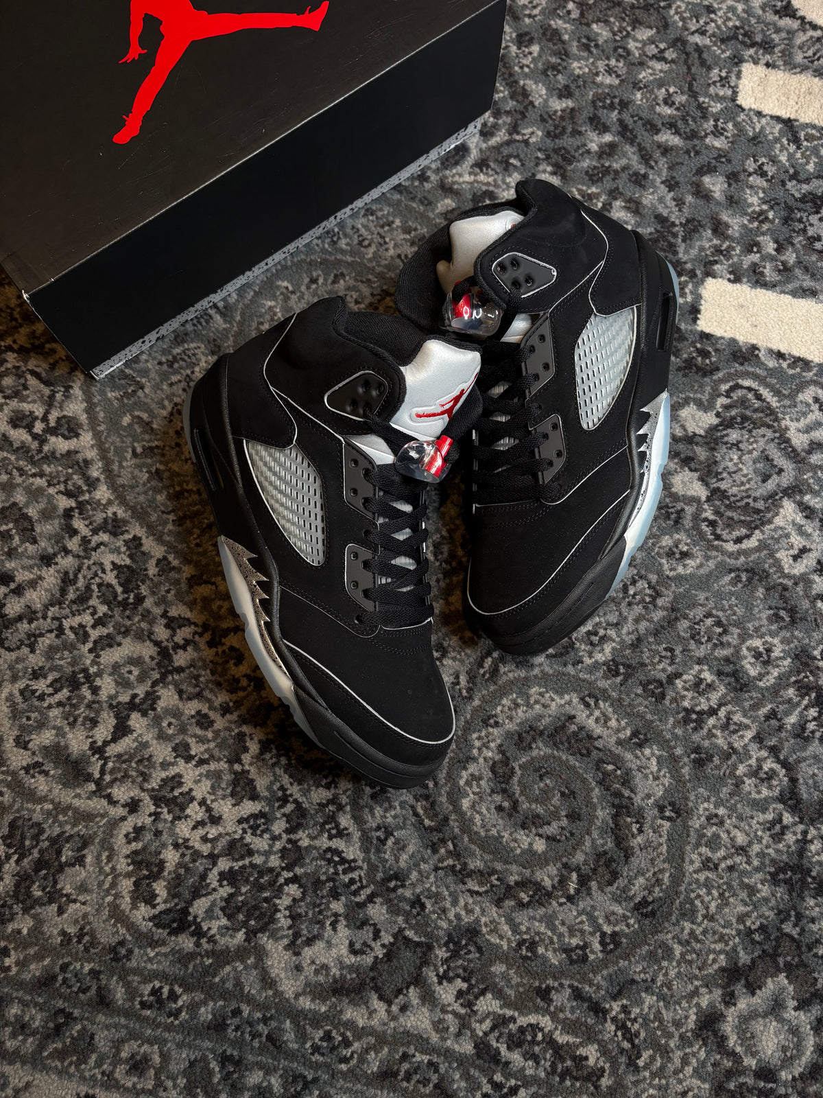 Jordan 5 Retro “Black Metallic” Clean Og Size 10