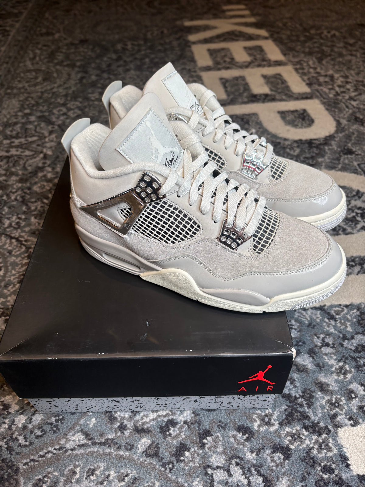 Jordan 4 Retro “Frozen Moments” Clean Rb Size 10M/11.5W