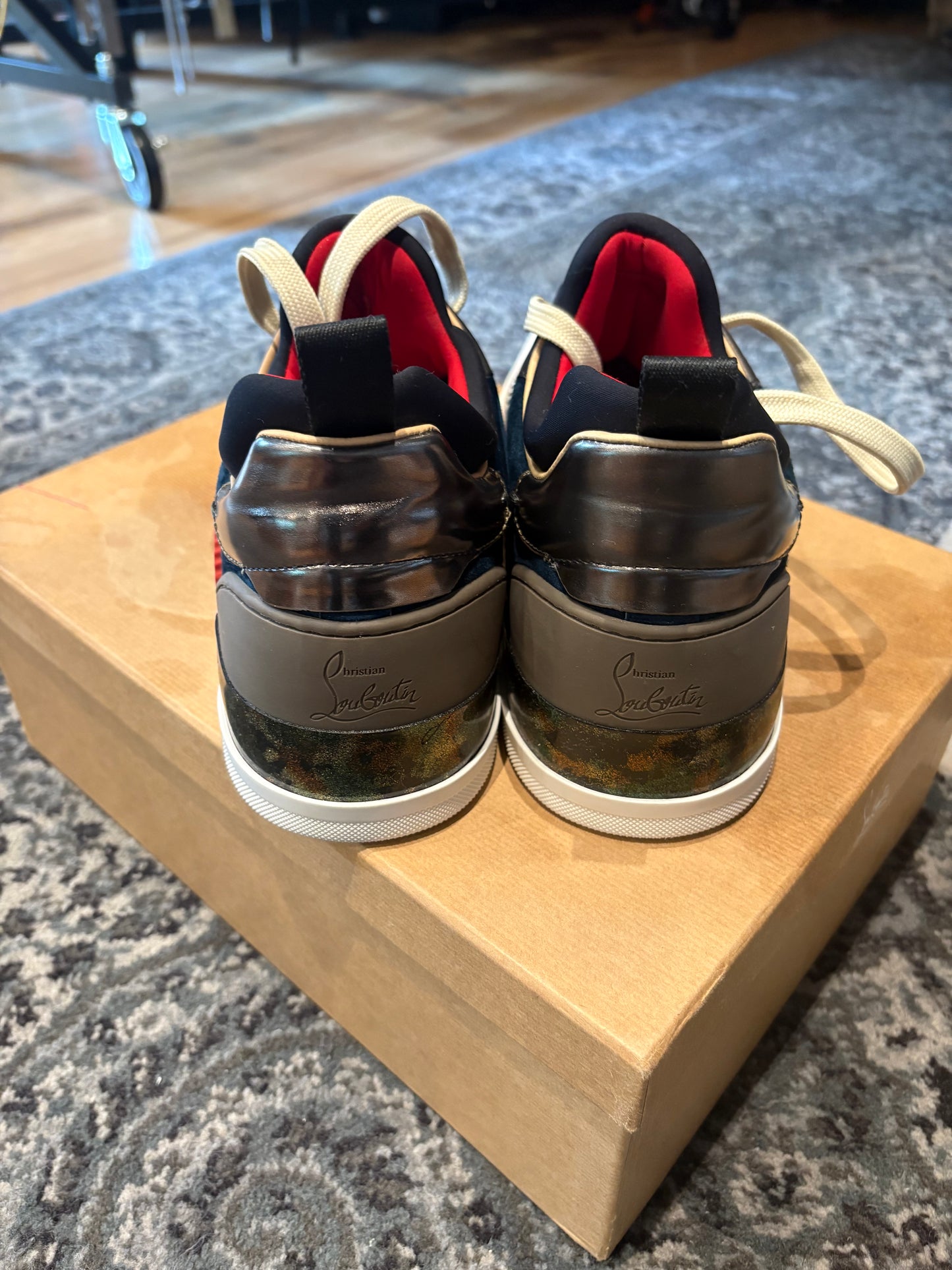 Louboutin Aurelien Flat OG VNDS SIZE 10.5(43.5EU)