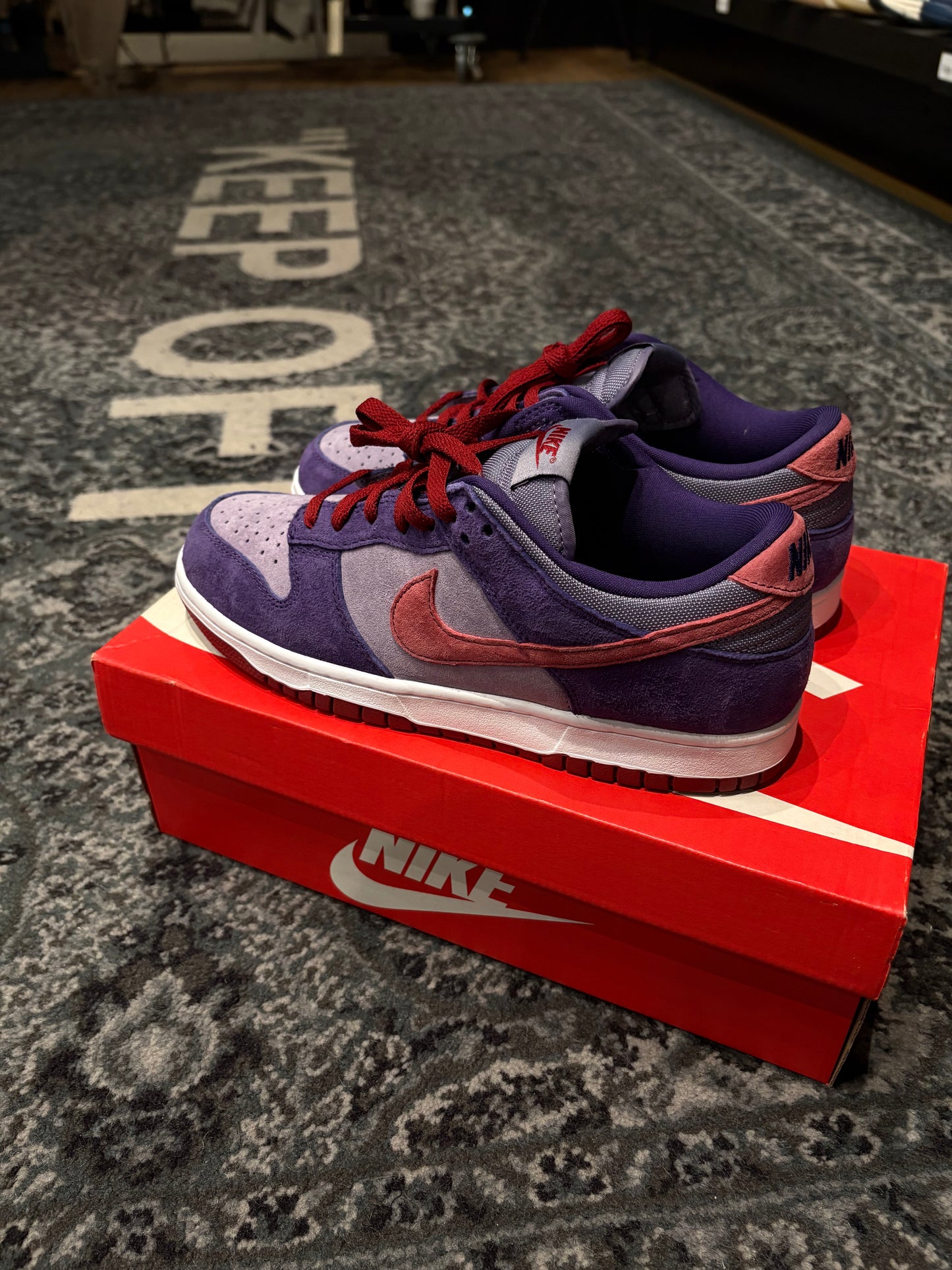 Nike Dunk Low “Plum” OG CLEAN SIZE 8.5