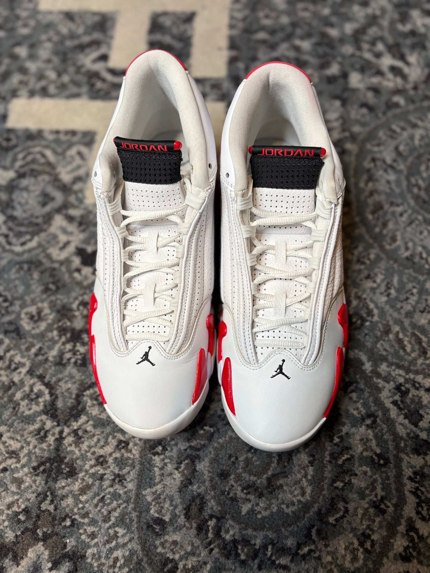Jordan 14 Retro “Candy Cane” CLEAN NB SIZE 12