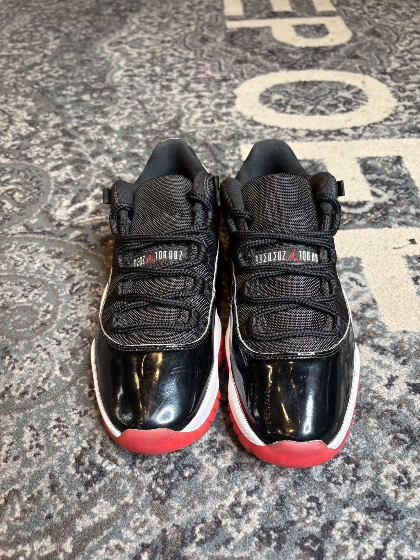 Jordan 11 Retro Low “Bred” Clean Nb Size 8.5