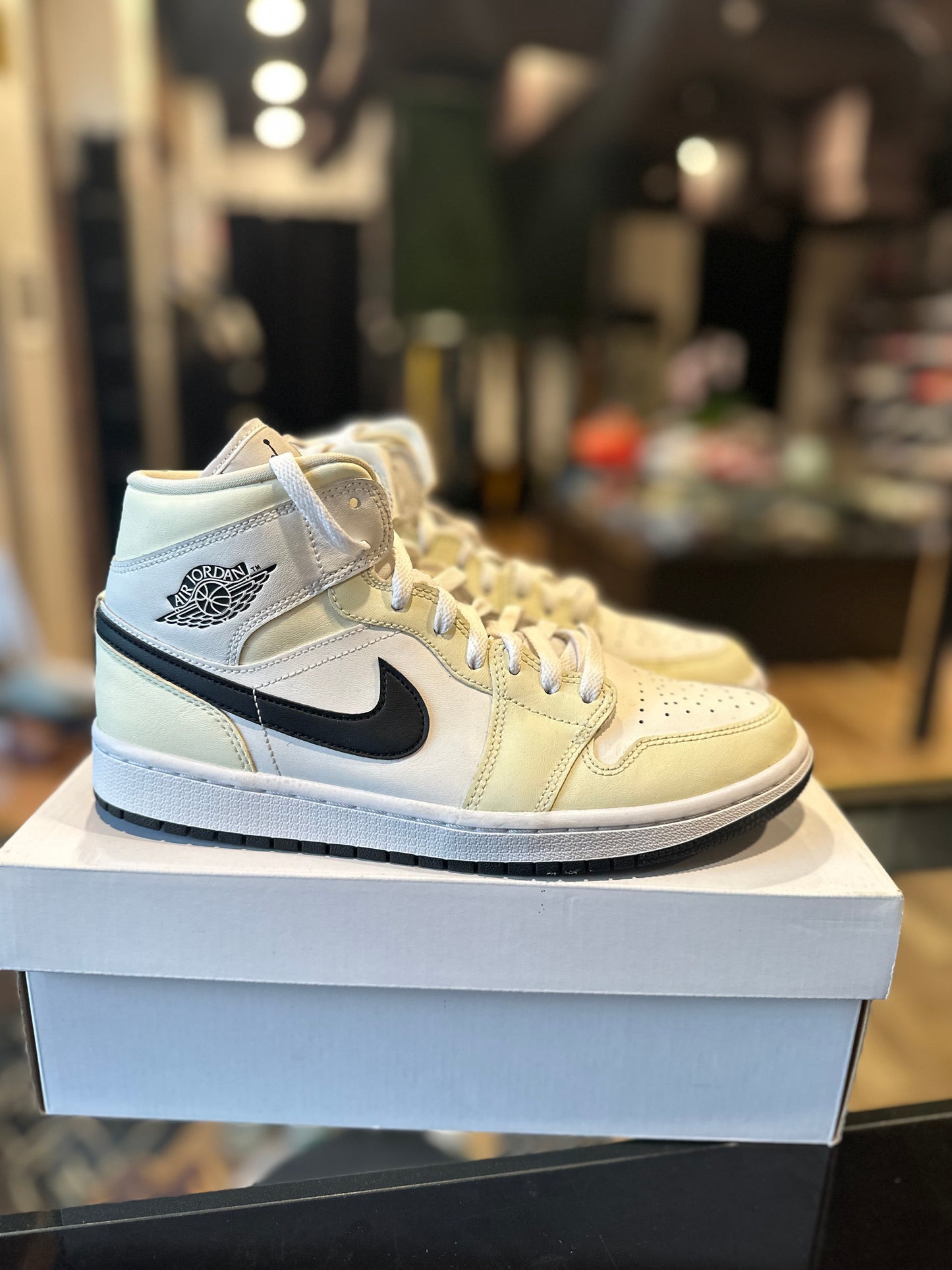 Jordan 1 Mid Coconut Milk Clean OG All Sz 9(10.5W)