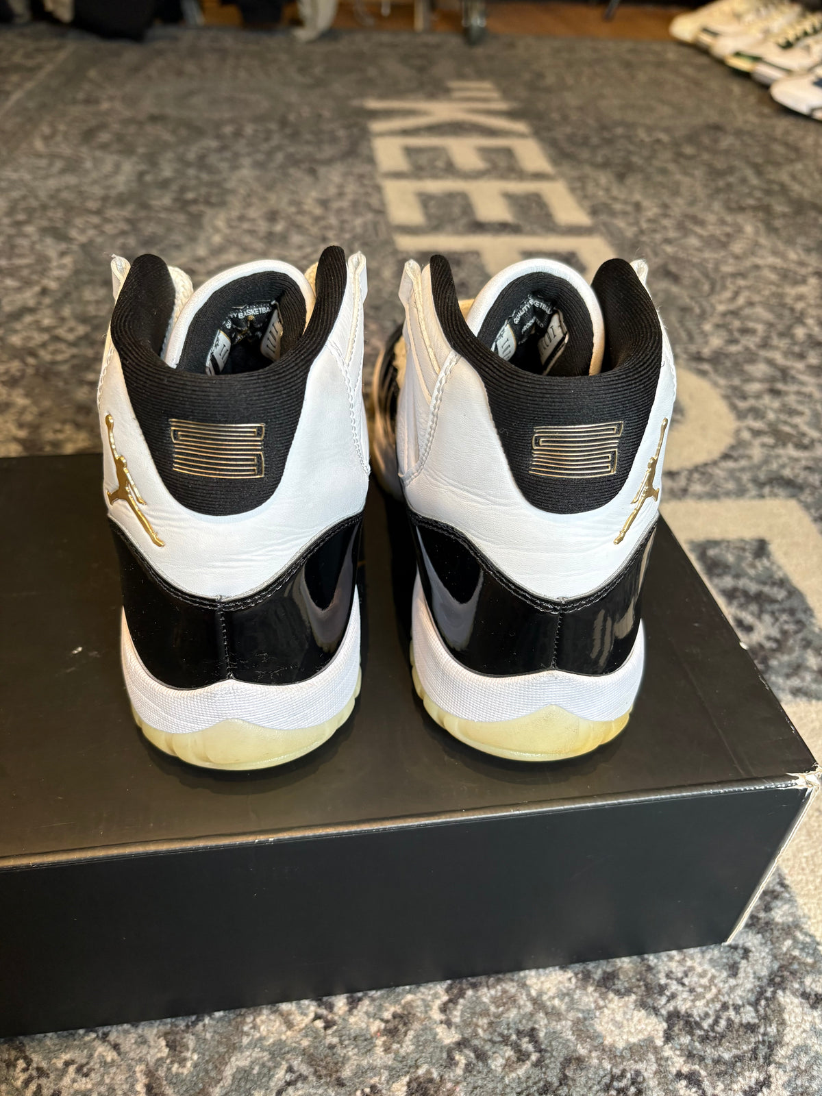 Jordan 11 Retro “DMP Gratitude” Clean Og Size 9