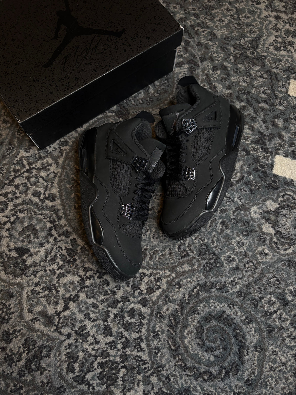 Jordan 4 Retro “Black Cat” Clean Og Size 10.5