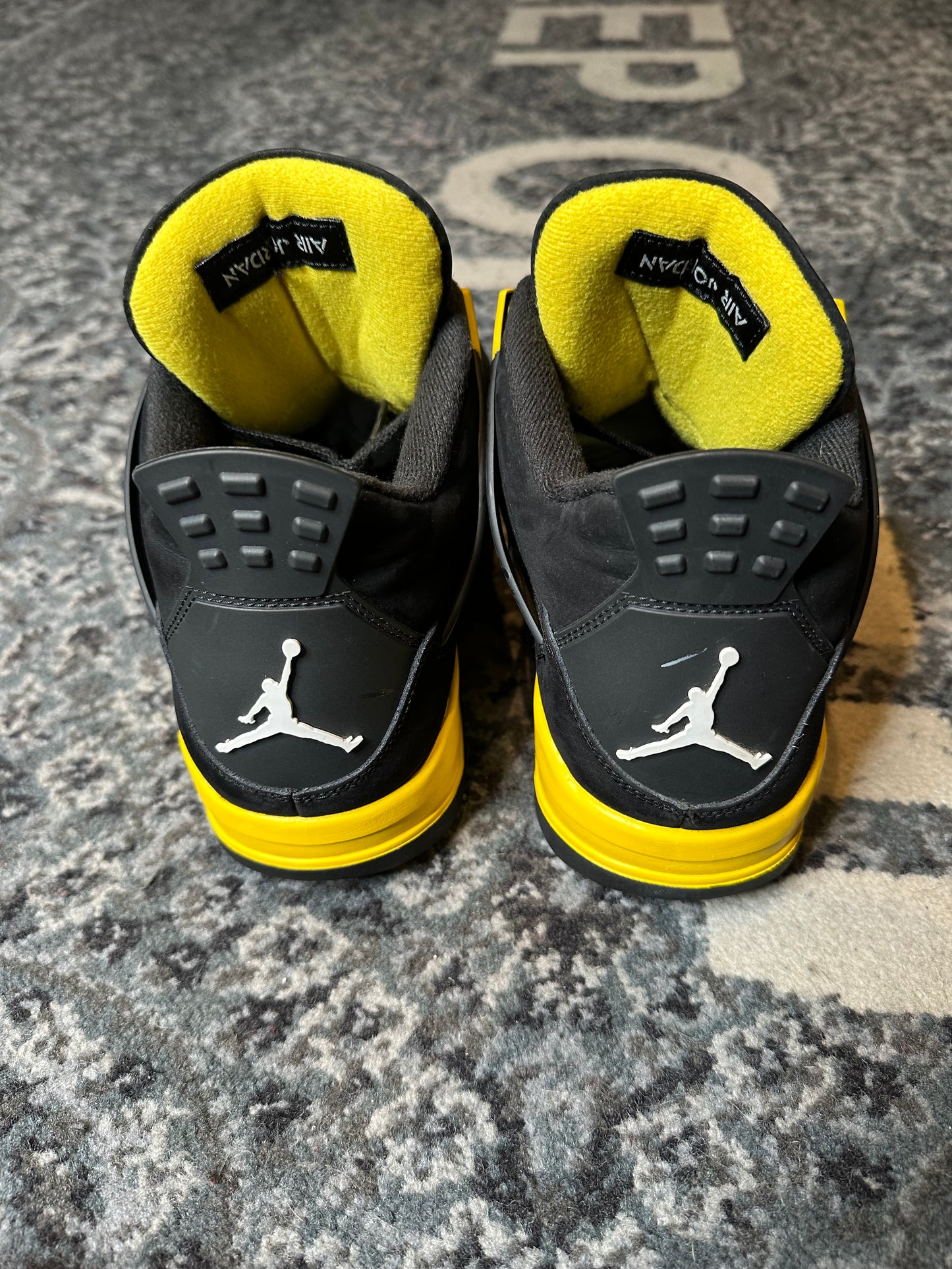 Jordan 4 Retro “Thunder Yellow” Clean Nb Size 12