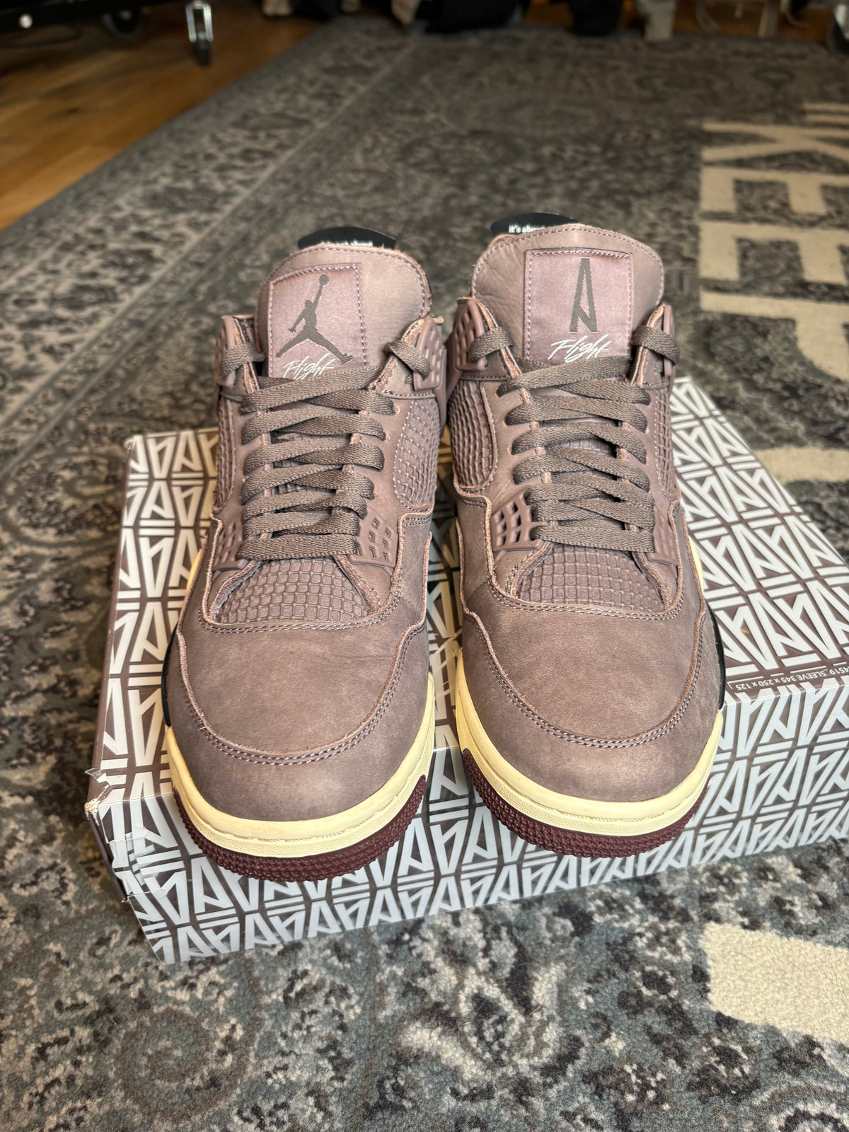 Jordan 4 Retro “A Ma Maniere Violet Ore” Clean Og Size 11