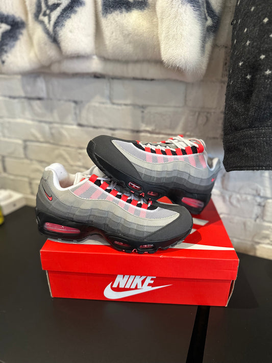 Air Max 95 Solar Red 2.0 DS OG Size 10