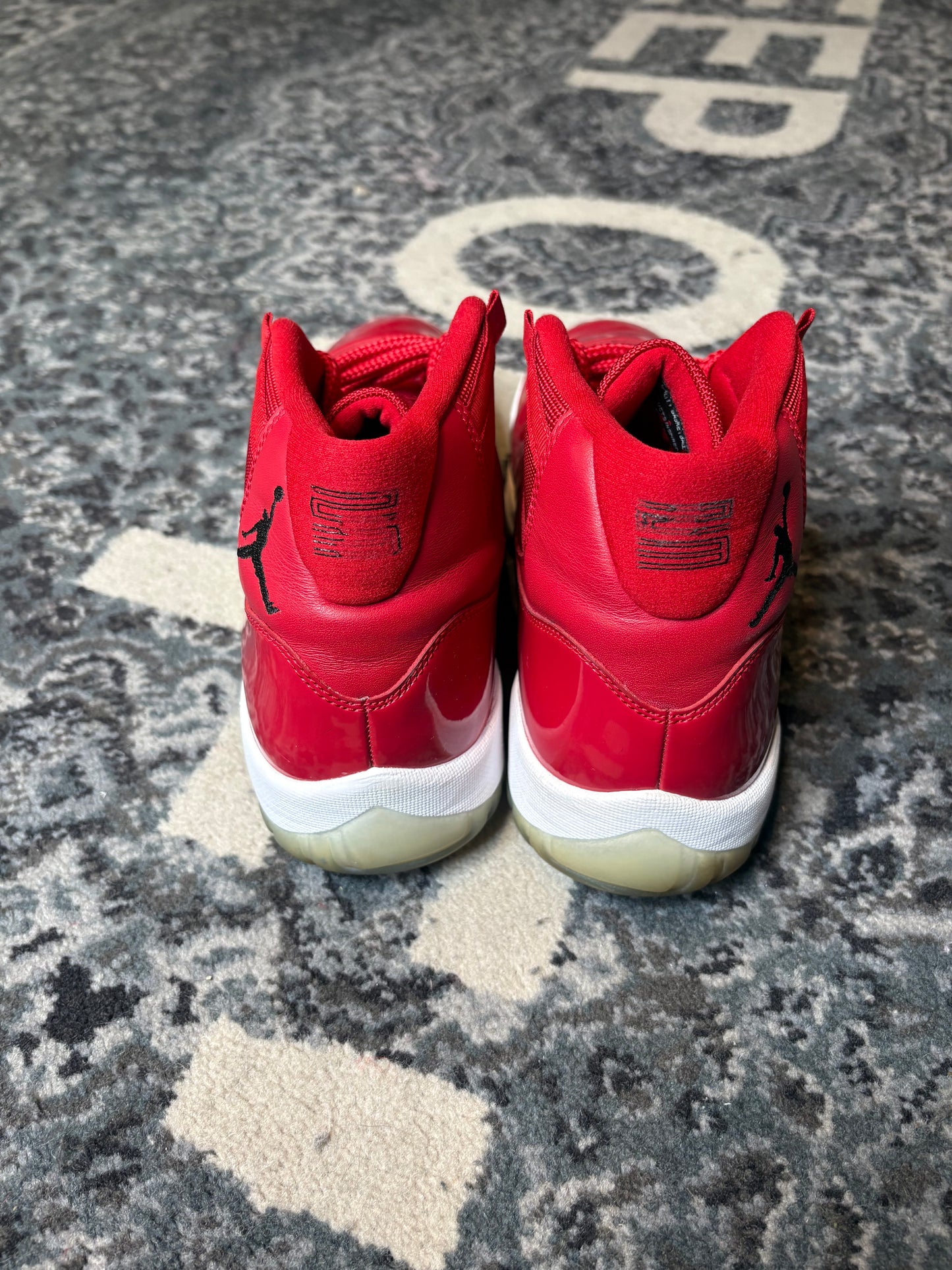 Jordan 11 Retro “Win Like 96” Clean Nb Size 12