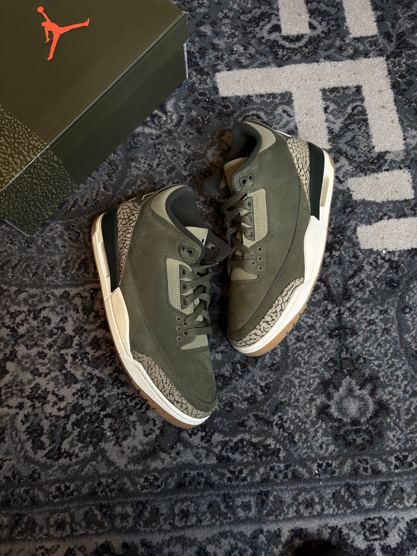 Jordan 3 Retro “Family Affair” Clean Og Size 9