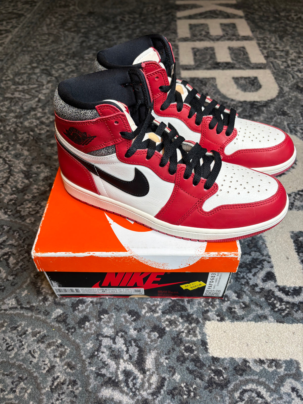Jordan 1 Retro “Lost and Found” Clean Og Size 9.5