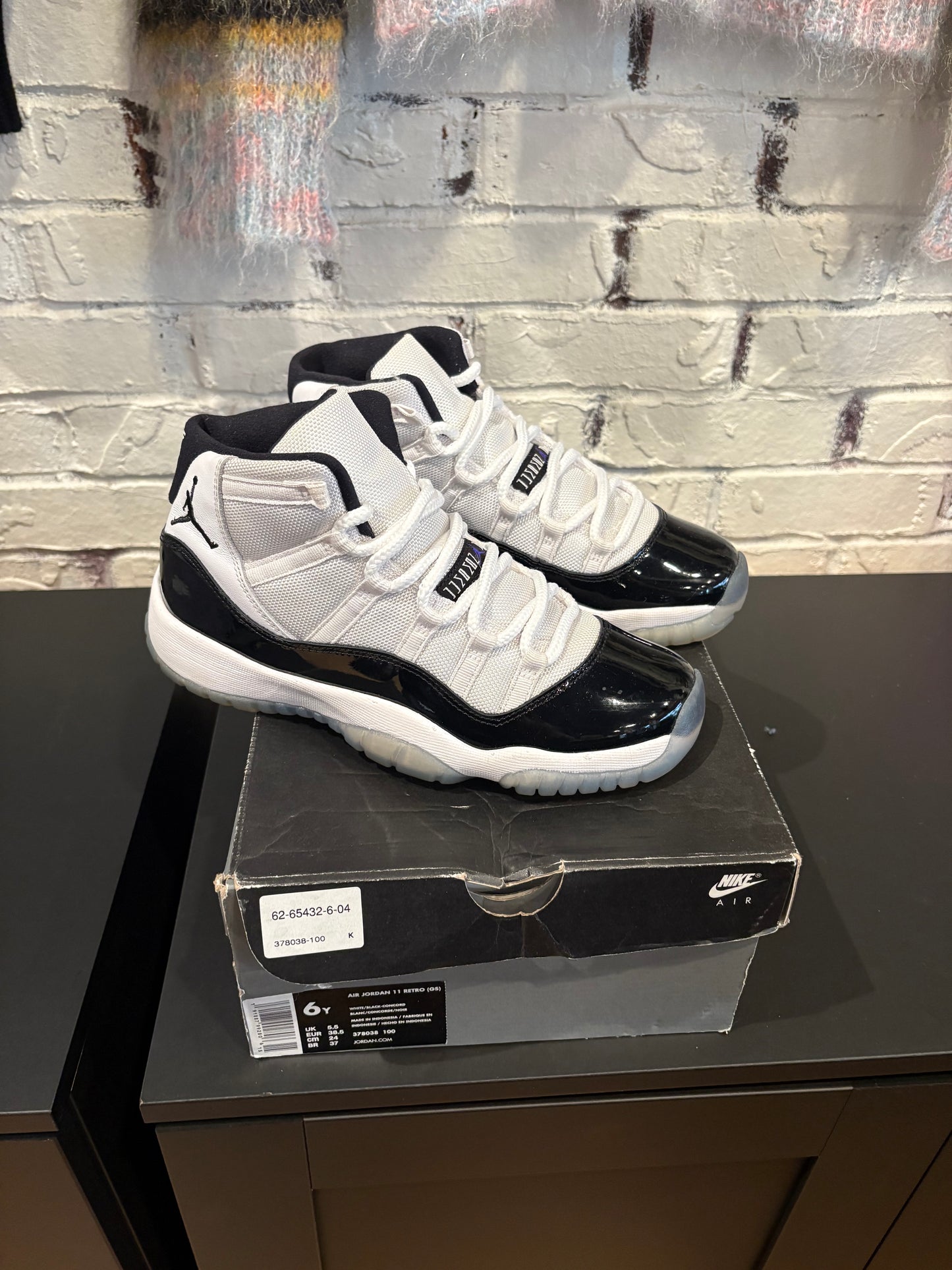 Jordan 11 Retro Concord PO OG Size 6y