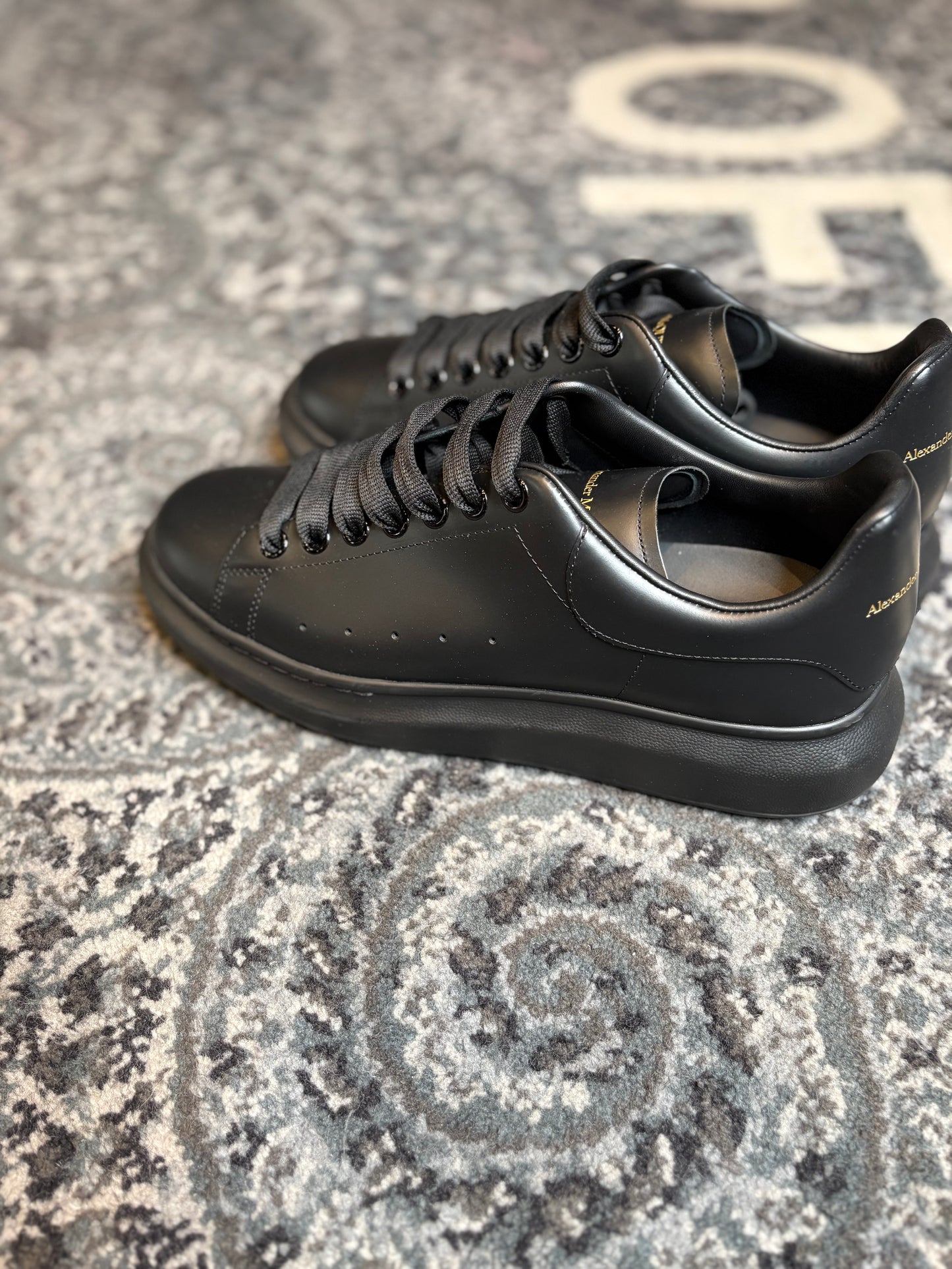 Alexander McQueen Oversized “Black” Clean Nb Size 10(43 EU)