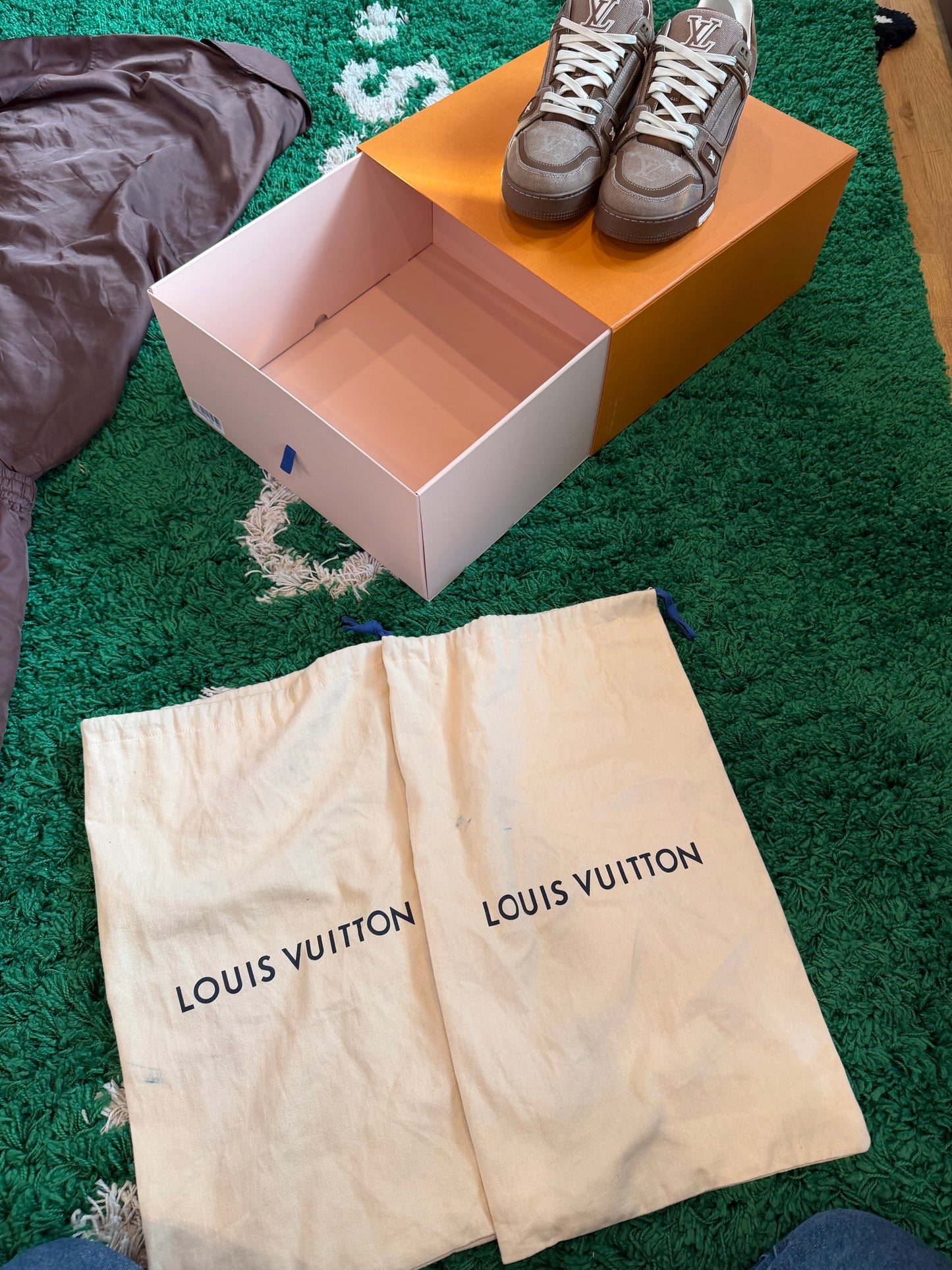 Louis Vuitton Trainer Brown Clean OG Size 8LV (9.5/10.5US)