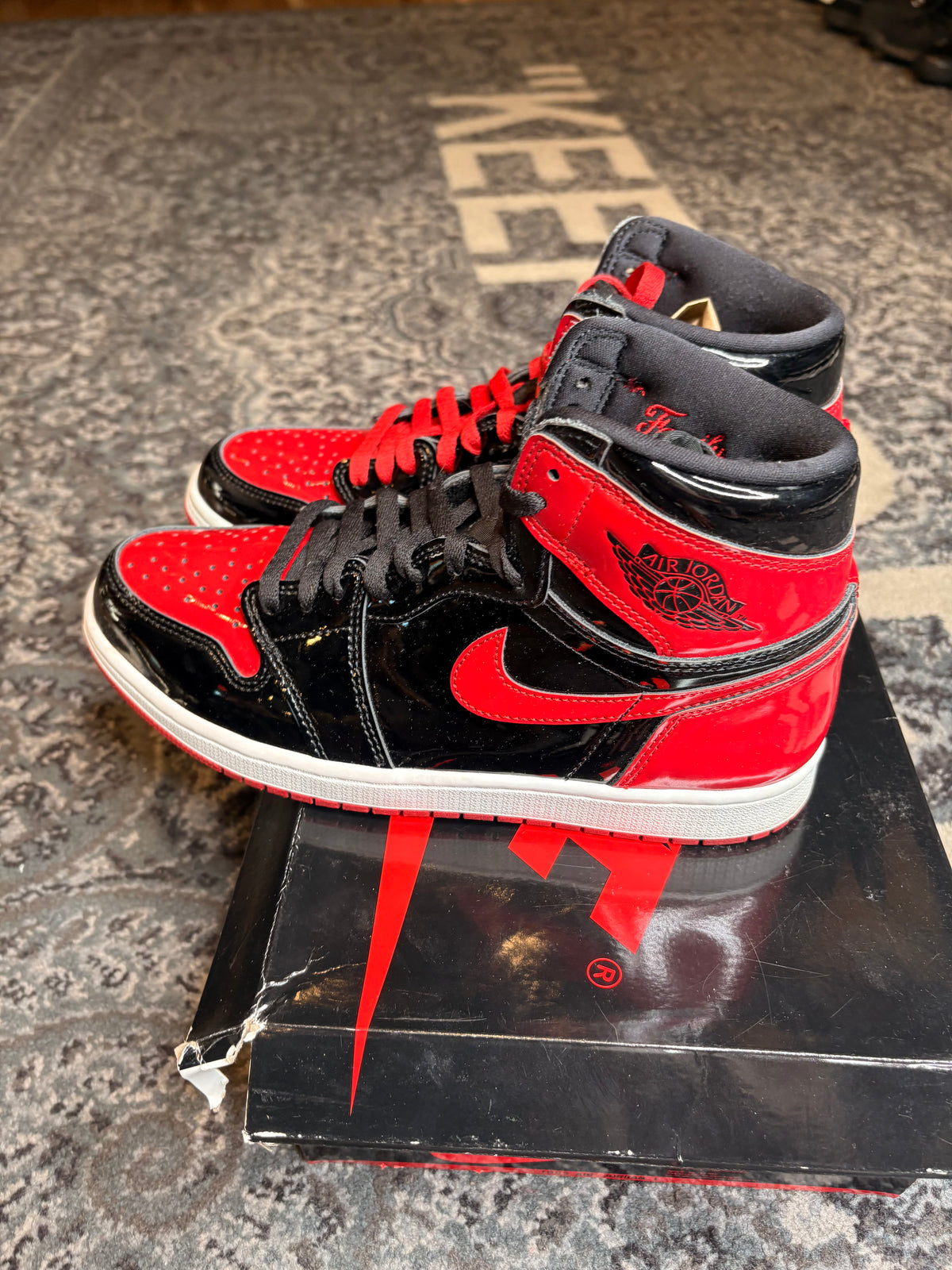 Jordan 1 Retro “Patent Bred” Clean Og Size 9.5