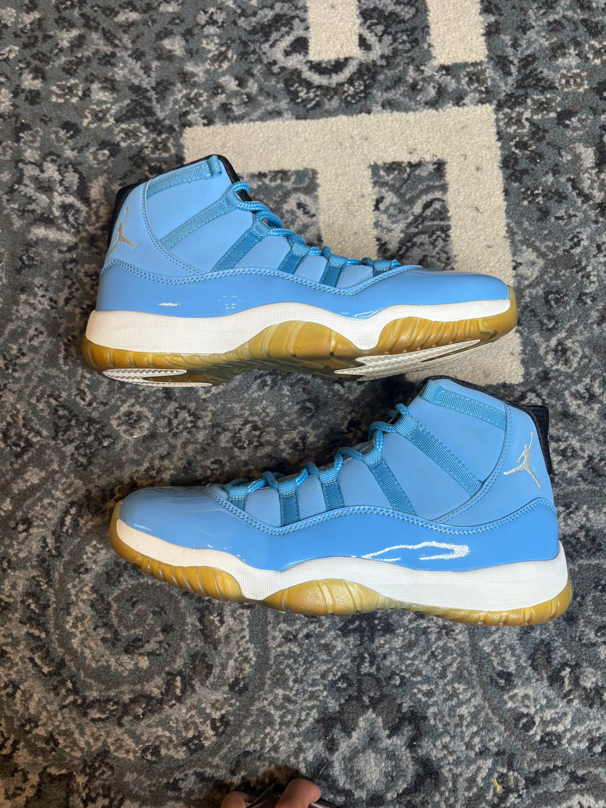 Jordan 11 Retro “Pantone” Clean Nb Size 10.5