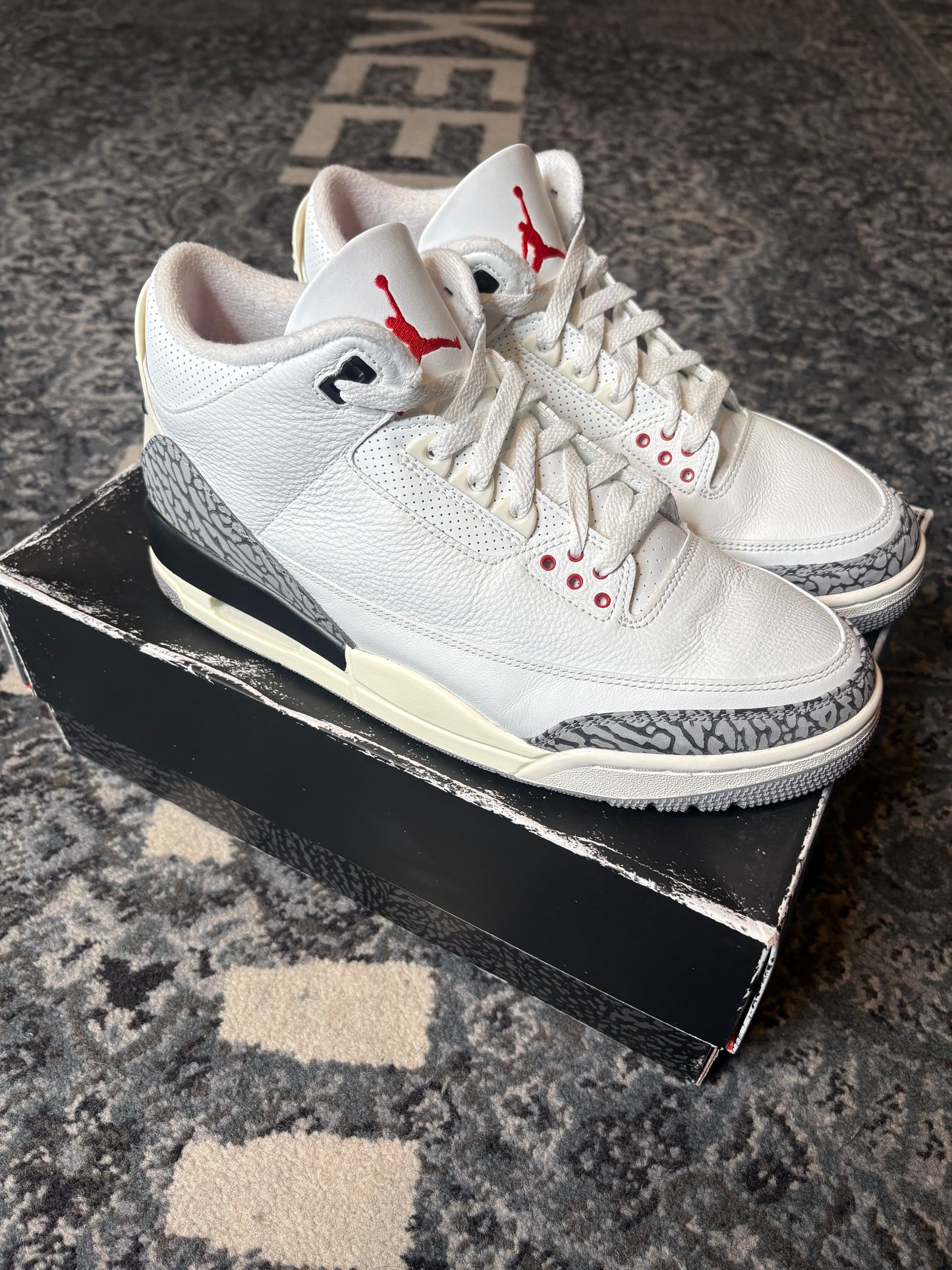 Jordan 3 Retro “Reimagined White Cement” VNDS OG SIZE 11.5