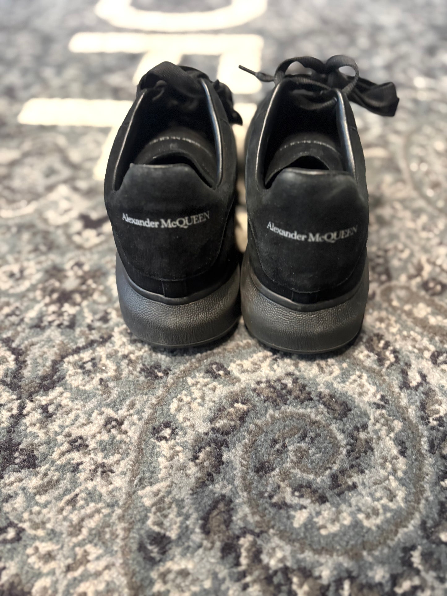 Alexander McQueen Oversized “Triple Black” NB CLEAN SIZE 7 (40 EU)