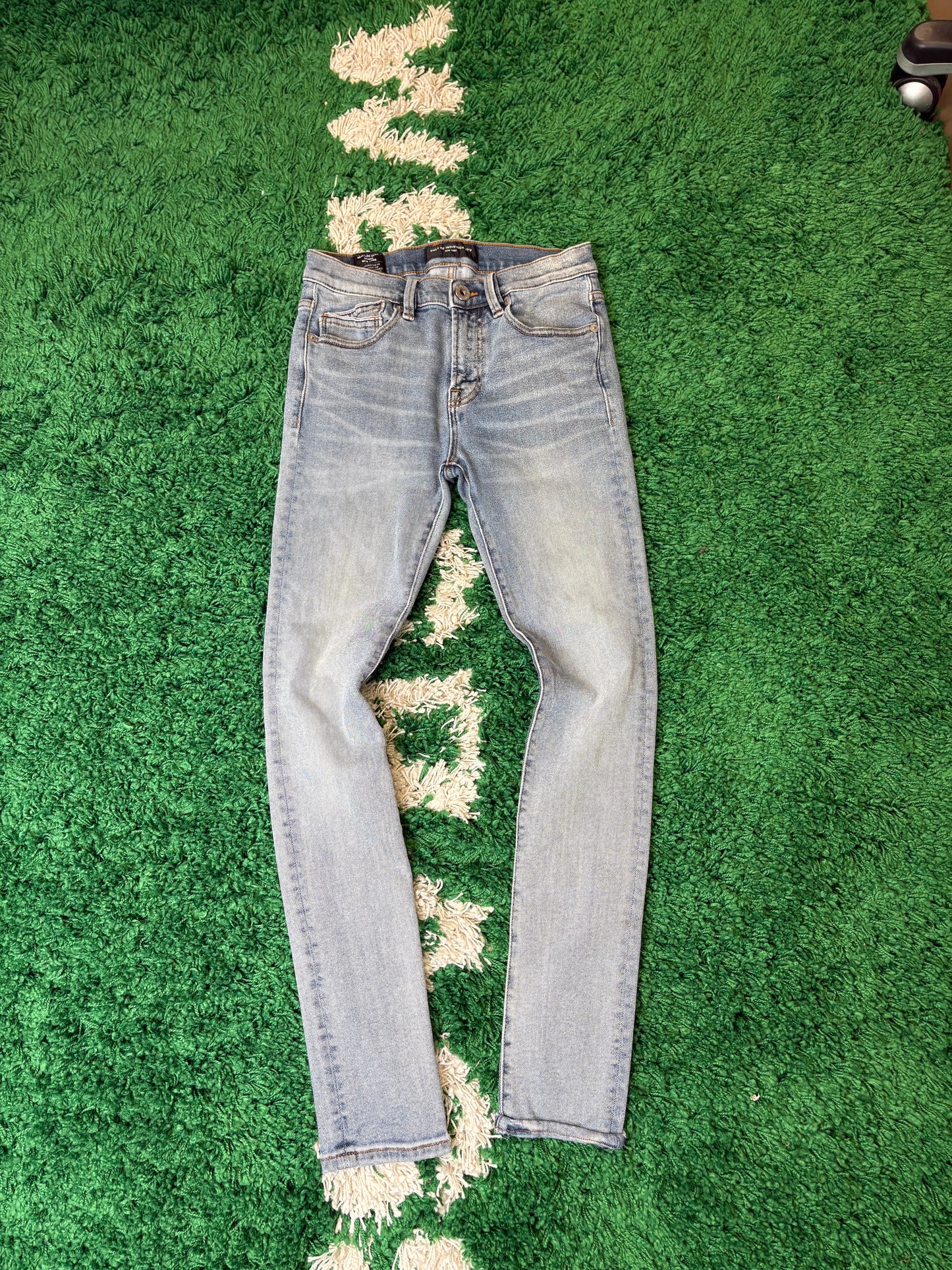 Cult Jeans Light Wash Size 30