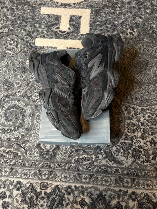 New Balance 9060 “Triple Black” CLEAN OG SIZE 9