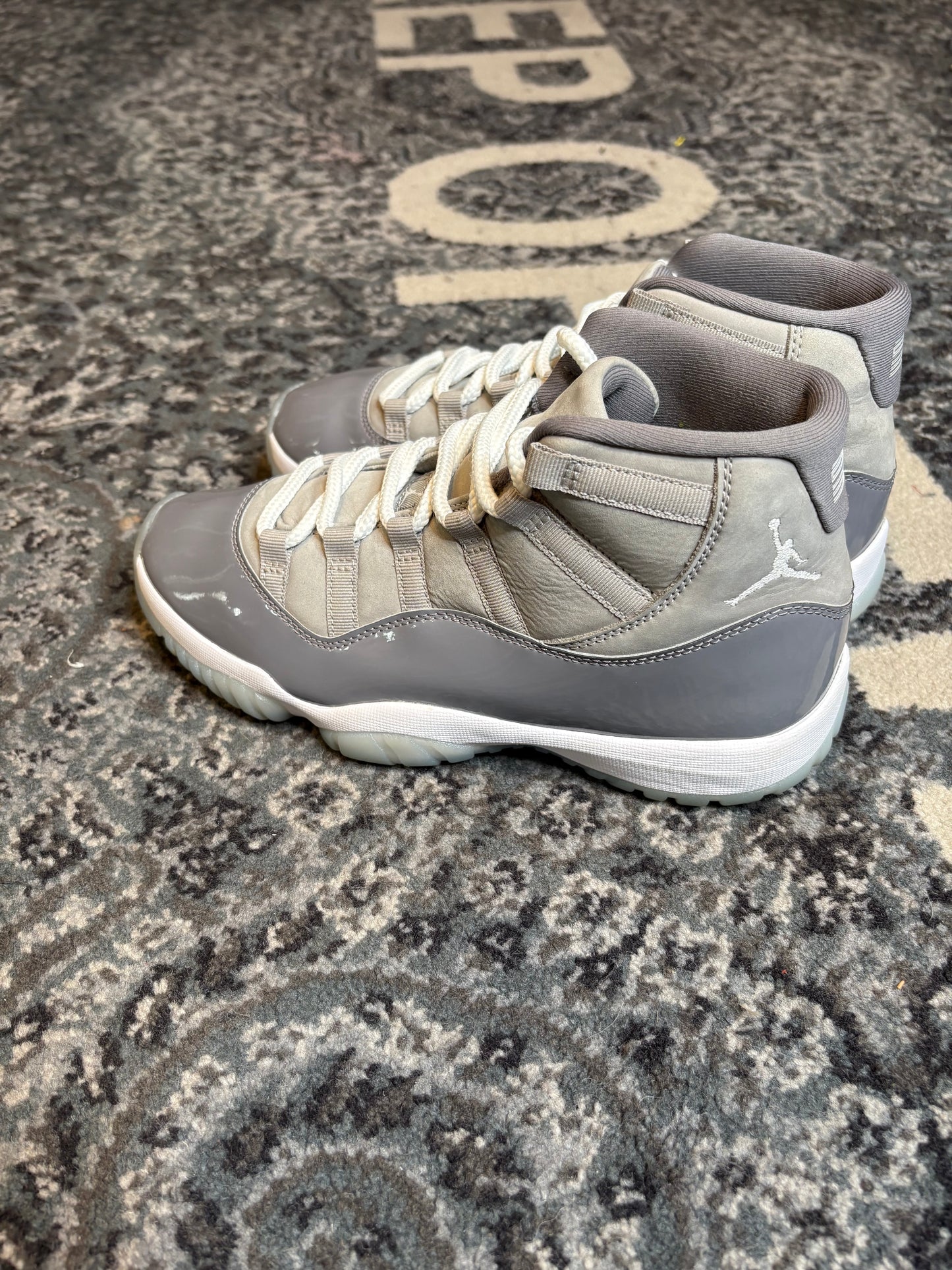 Jordan 11 Retro “Cool Grey” Clean Nb Size 8.5