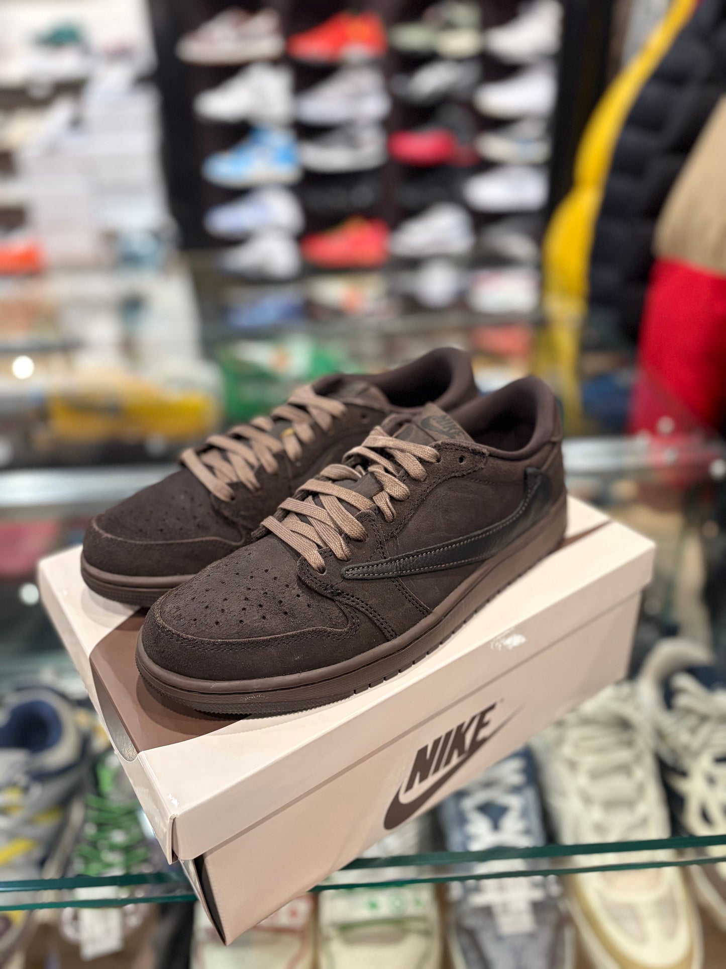 Jordan 1 Travis ‘Velvet Brown’ Clean Used og all