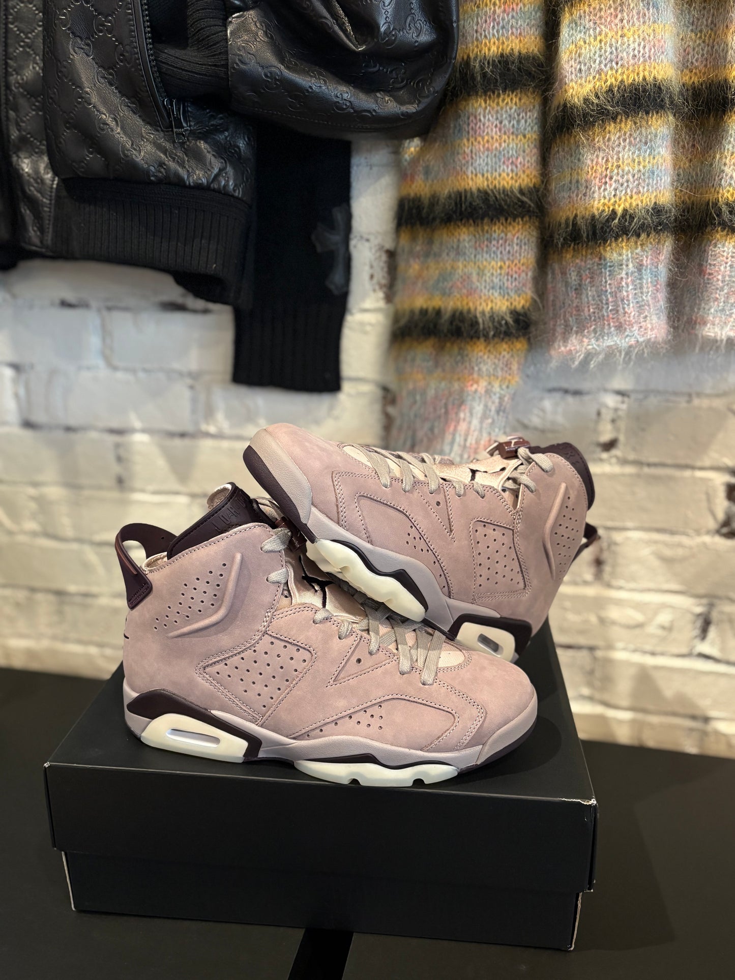 Jordan 6 Retro AMA Smokey Mauve DS OG Size 9