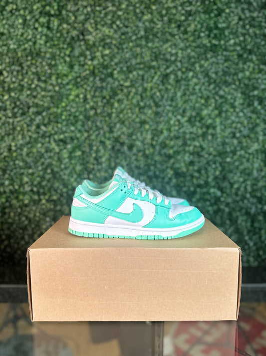 Nike Dunk Low “Green Glow” Size 6.5M/8W CLEAN RB