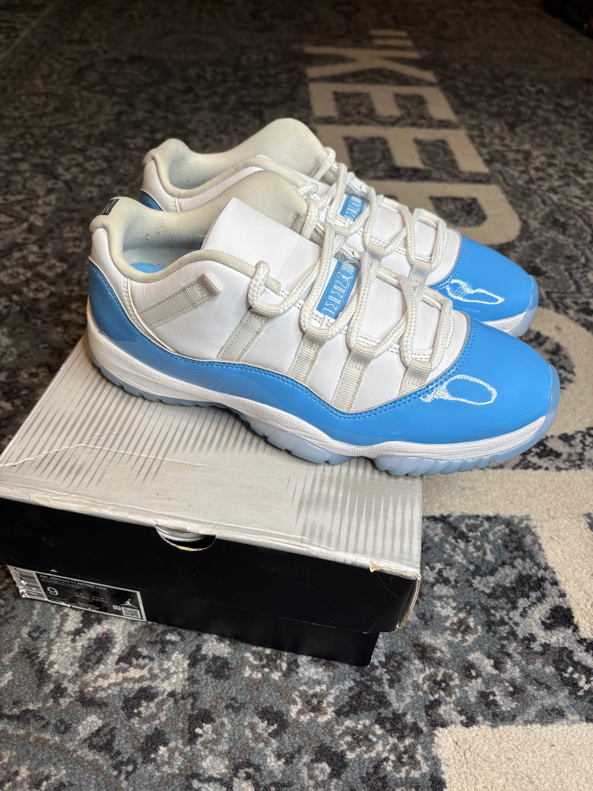 Jordan 11 Retro Low “University Blue” Clean Og Size 9