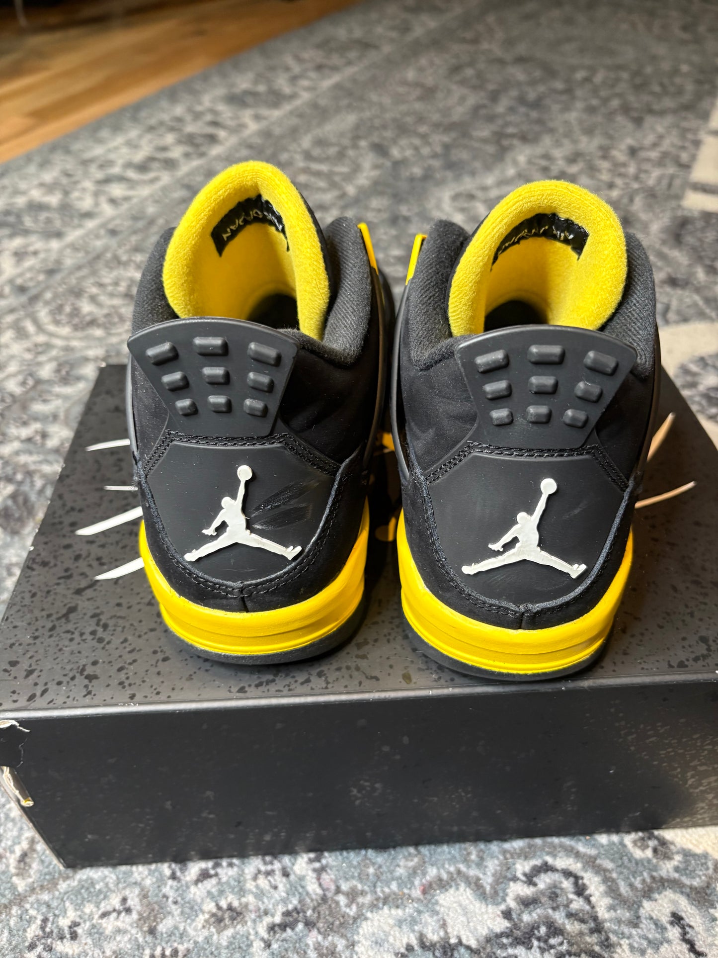 Jordan 4 Retro “Thunder Yellow” Clean Og Size 7Y