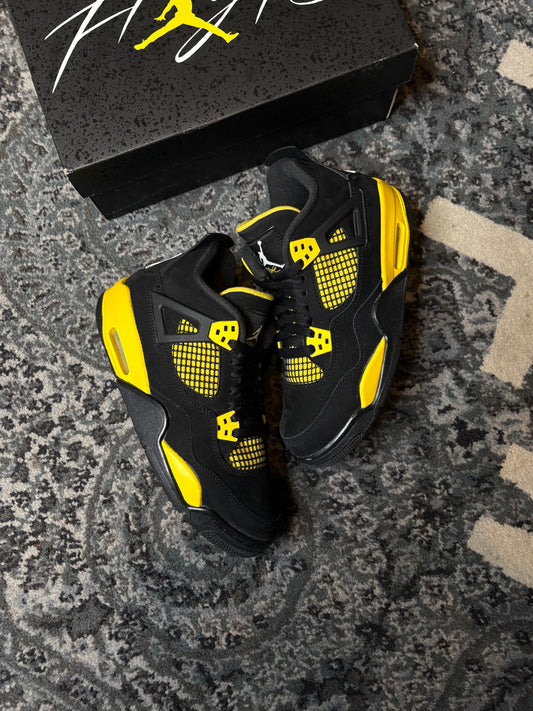 Jordan 4 Retro “Thunder Yellow” Clean Og Size 7Y